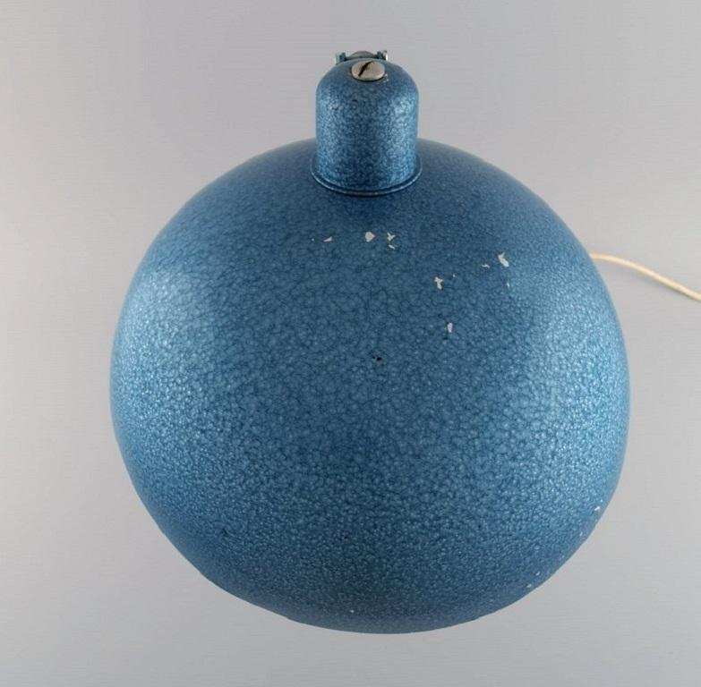 20th Century Large Adjustable Work Lamp in Original Metallic Lacquer, Industrial Design For Sale