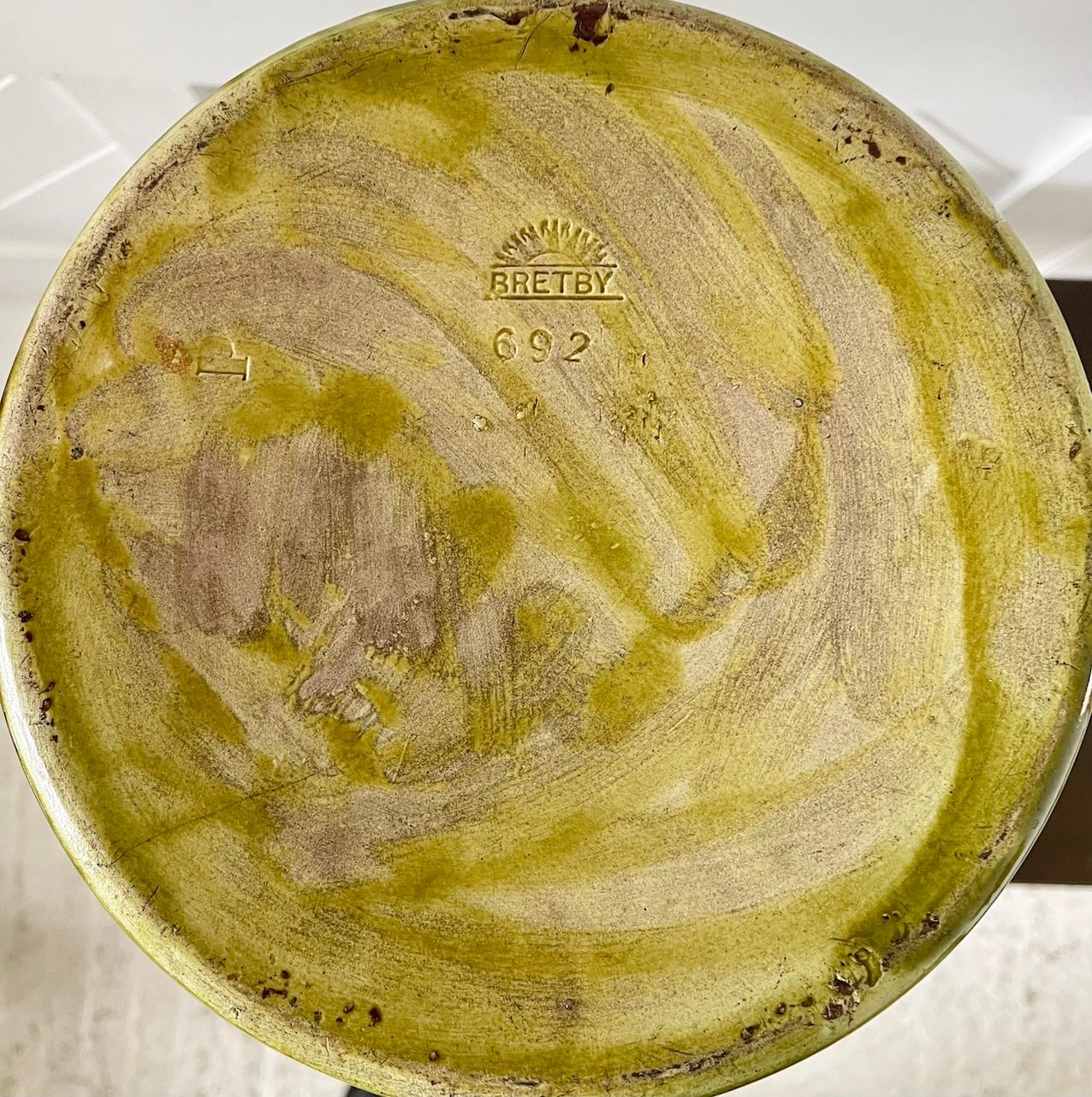 Fin du XIXe siècle Grand vase en poterie Aesthetic Movement de Bretby en vente