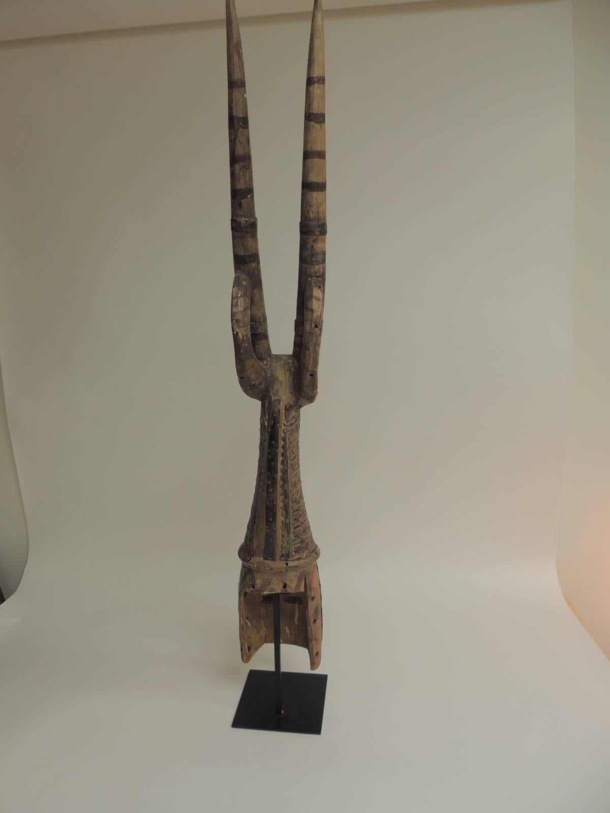 Große afrikanische Bobo oder Bwa Antilope Stammes-Skulptur auf Stand 4