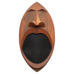 Grande maschera in stile africano