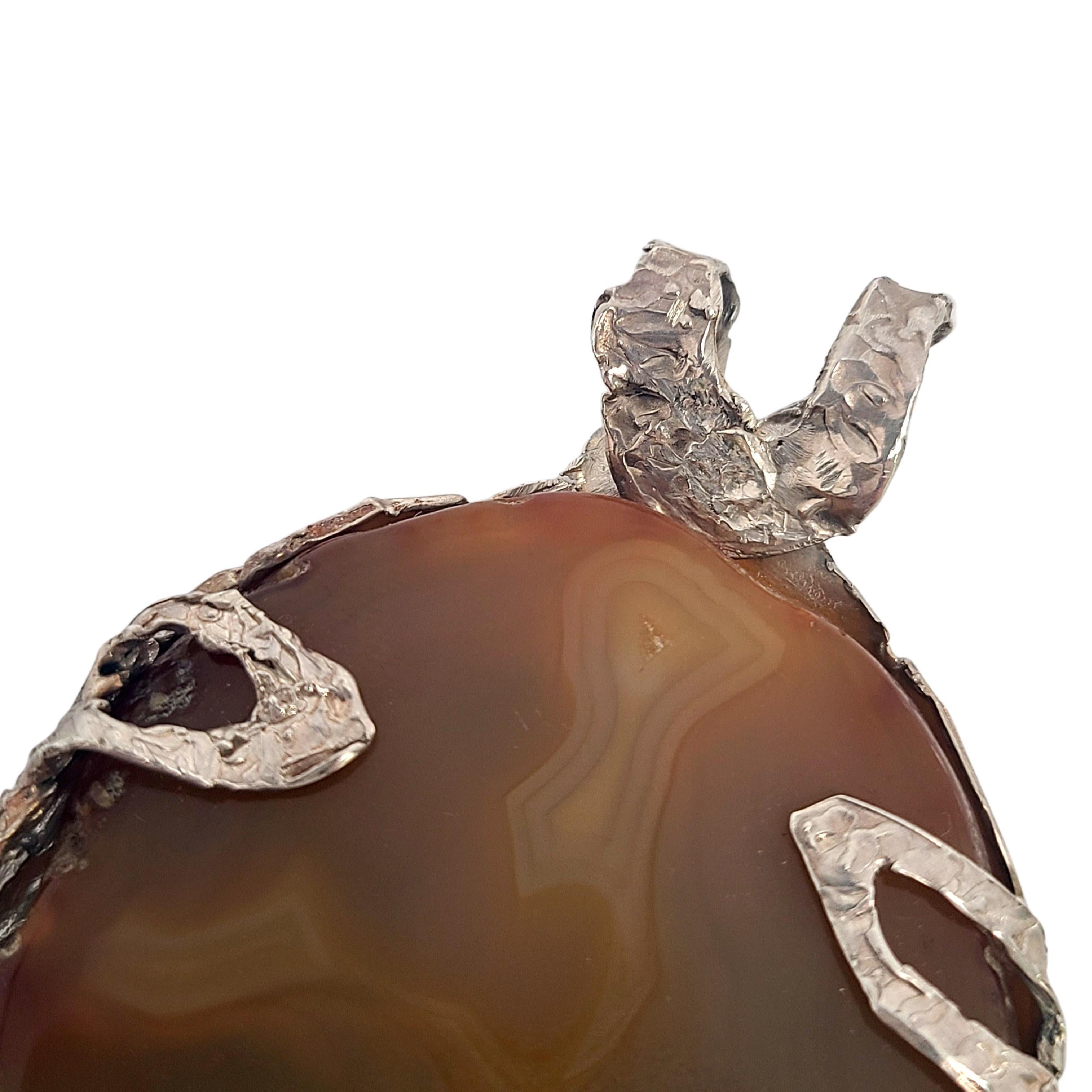 Large Agate Slice Silver Pendant In Good Condition For Sale In Washington Depot, CT