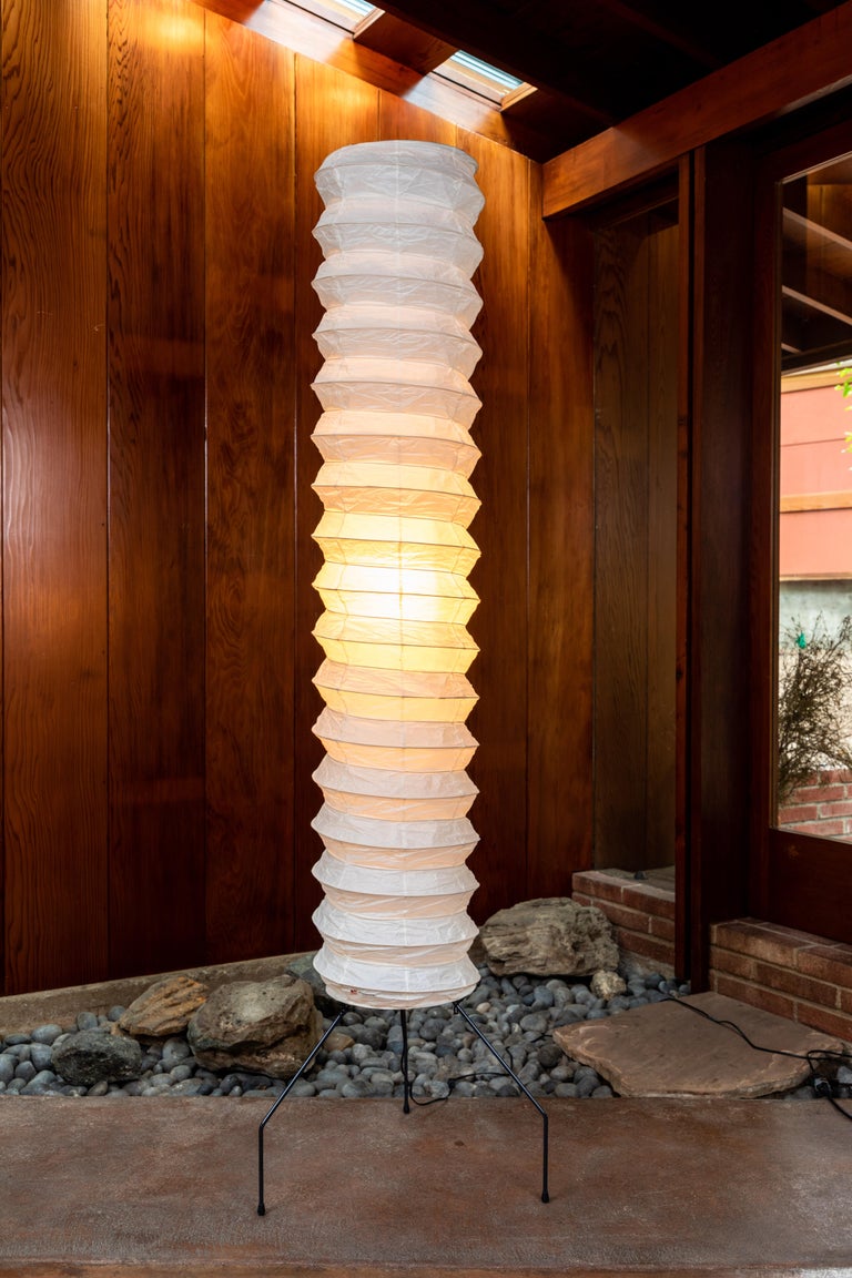 Monumental Akari Light Sculpture Model Uf4 31n By Isamu Noguchi For Sale At 1stdibs