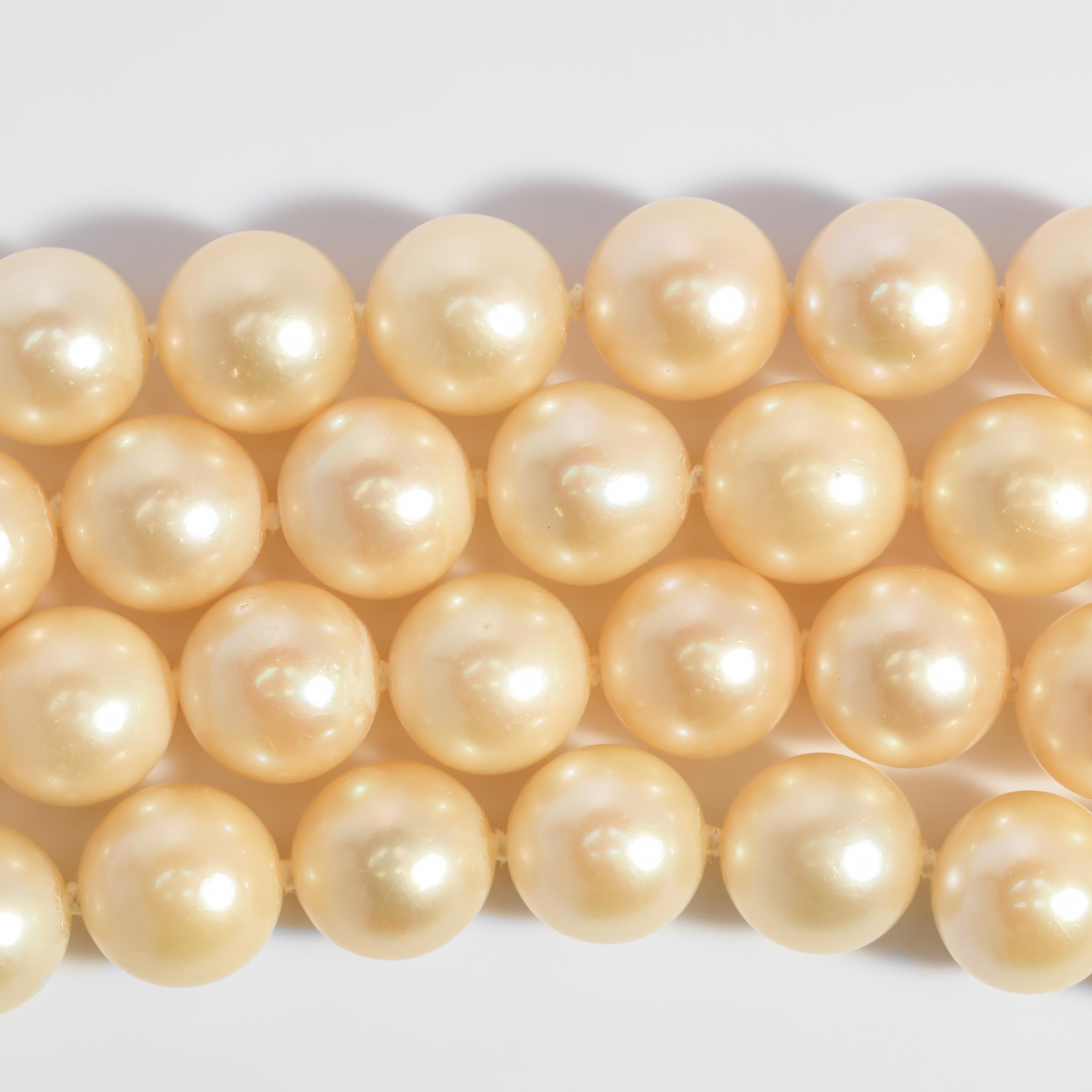 double c pearl necklace