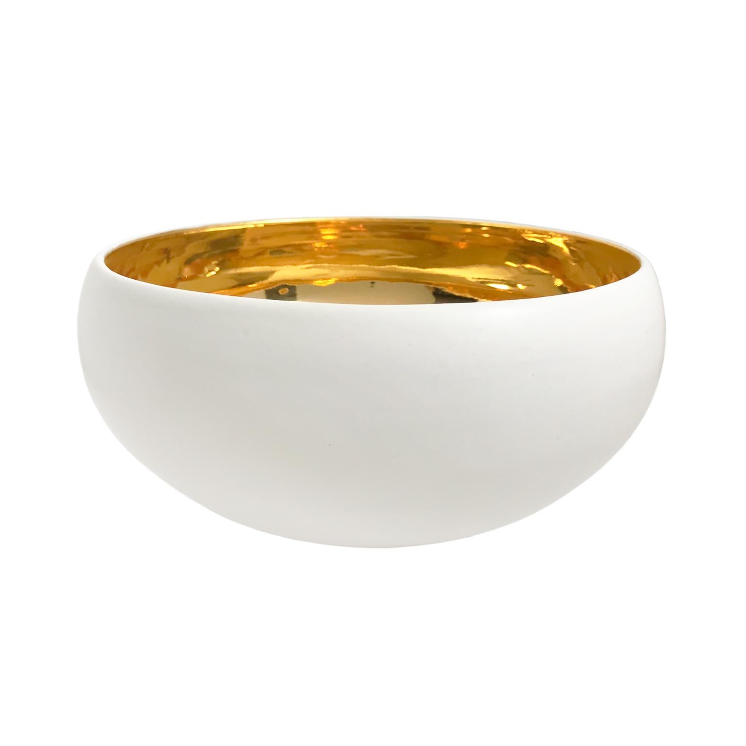 Large Alabaster and 22-Karat Gold Glaze Curved Ceramic Bowl by Sandi Fellman For Sale