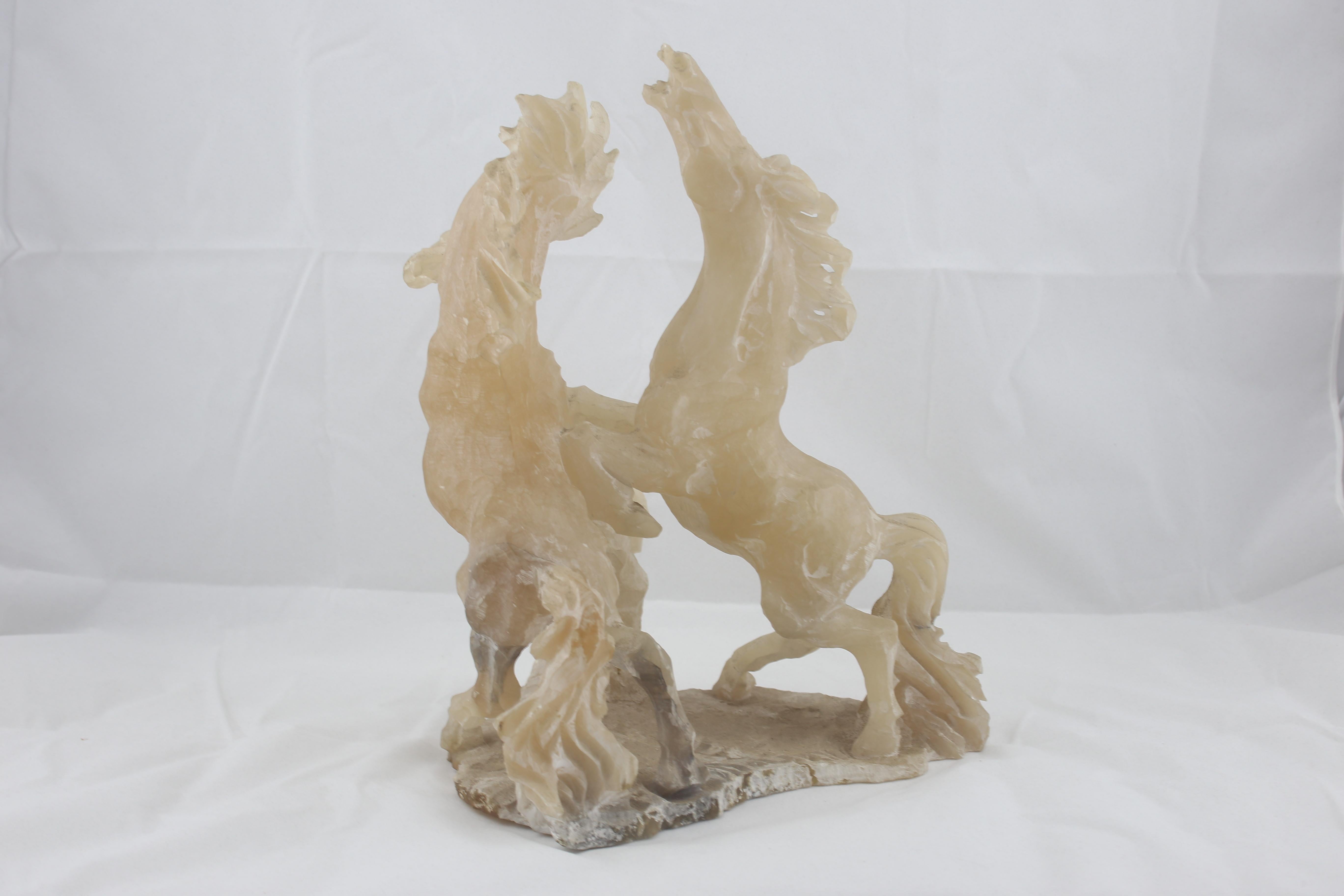 Alabaster-Pferde-Skulptur aus der Jahrhundertmitte von Boldrini aus Italien, 1960er Jahre (Moderne der Mitte des Jahrhunderts)