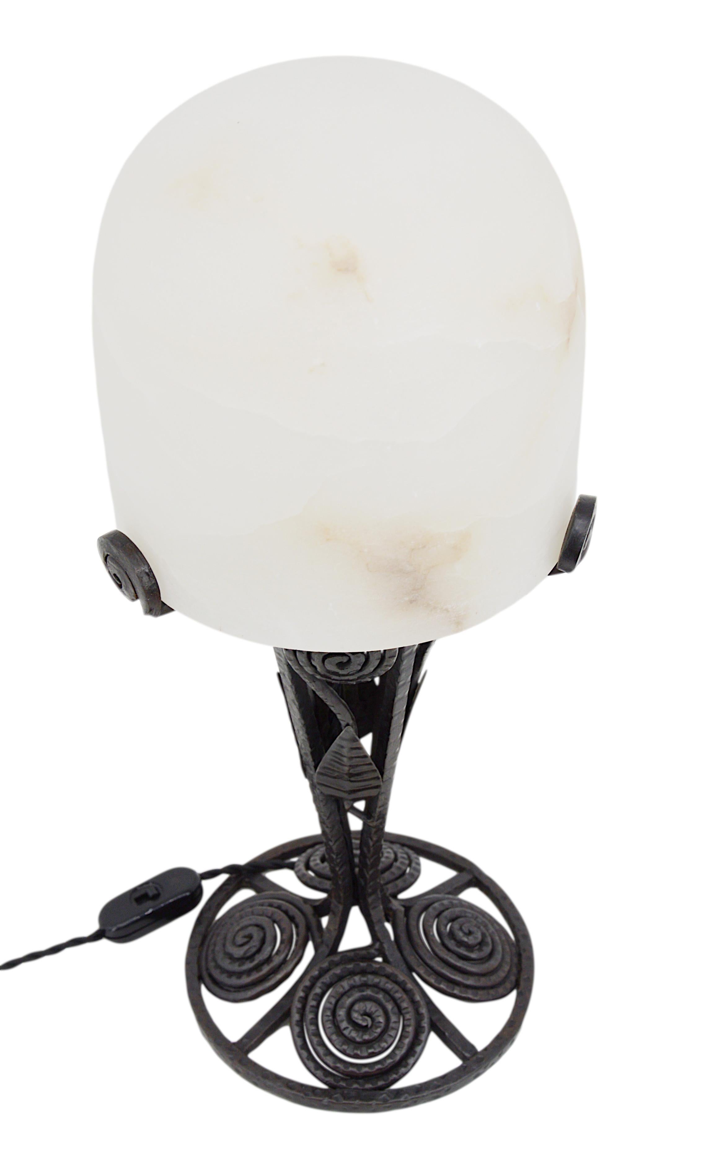 Art Deco Large Alabaster Table Lamp, 1910s For Sale