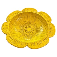 Large Aldo Londi Bitossi for Rosenthal-Netter Yellow Ceramic Flower Bowl, Italy