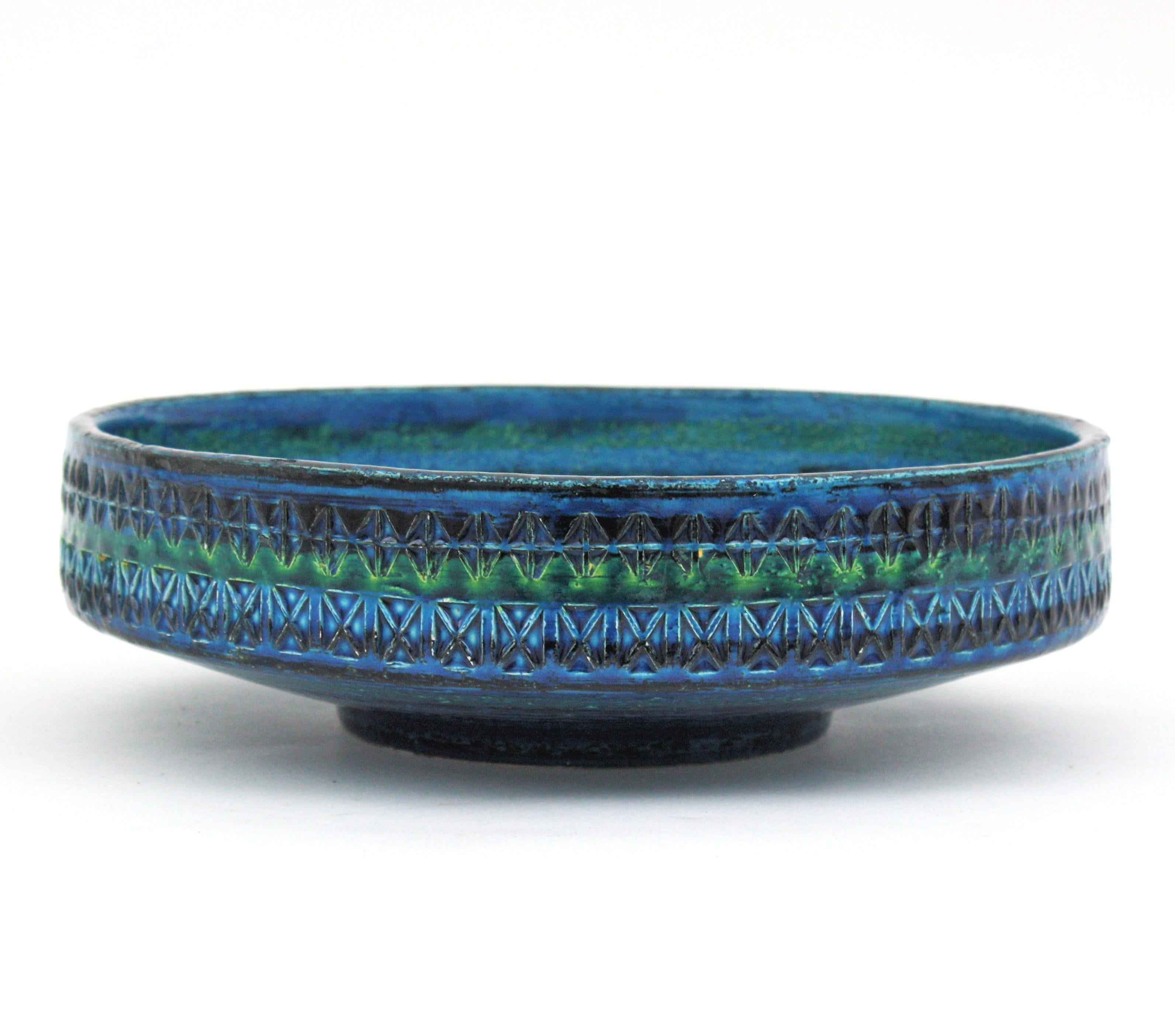 Large Aldo Londi Bitossi Rimini Blue Glazed Ceramic Centerpiece Bowl, 1950s In Good Condition For Sale In Barcelona, ES