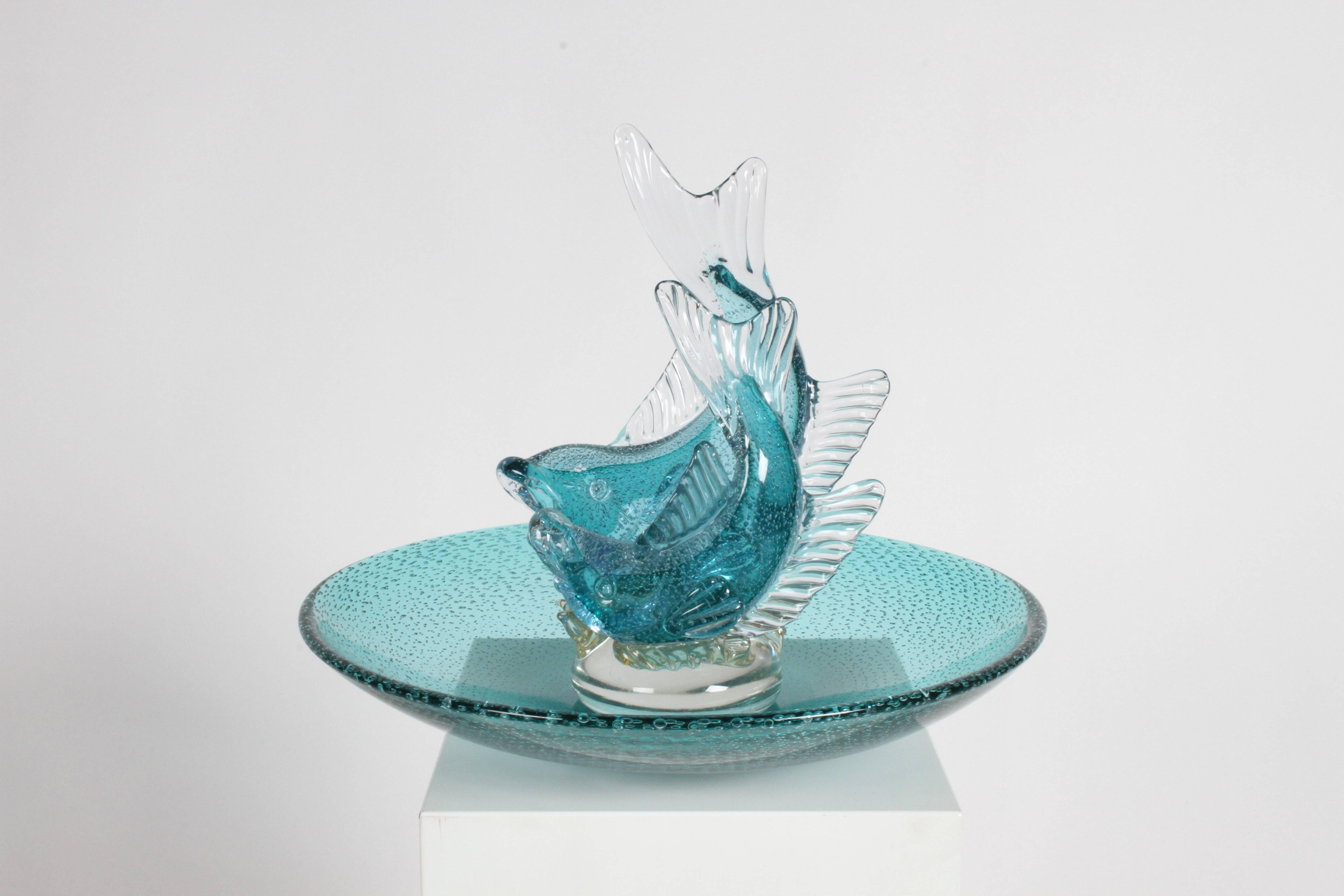 Large Sommerso Alfredo Barbini for Cenedese Murano Italian glass double fish centerpiece platter. Bullicante glass formed fish and centrepiece bowl. No signs of chips or breaks. 

Measure: Platter is 18