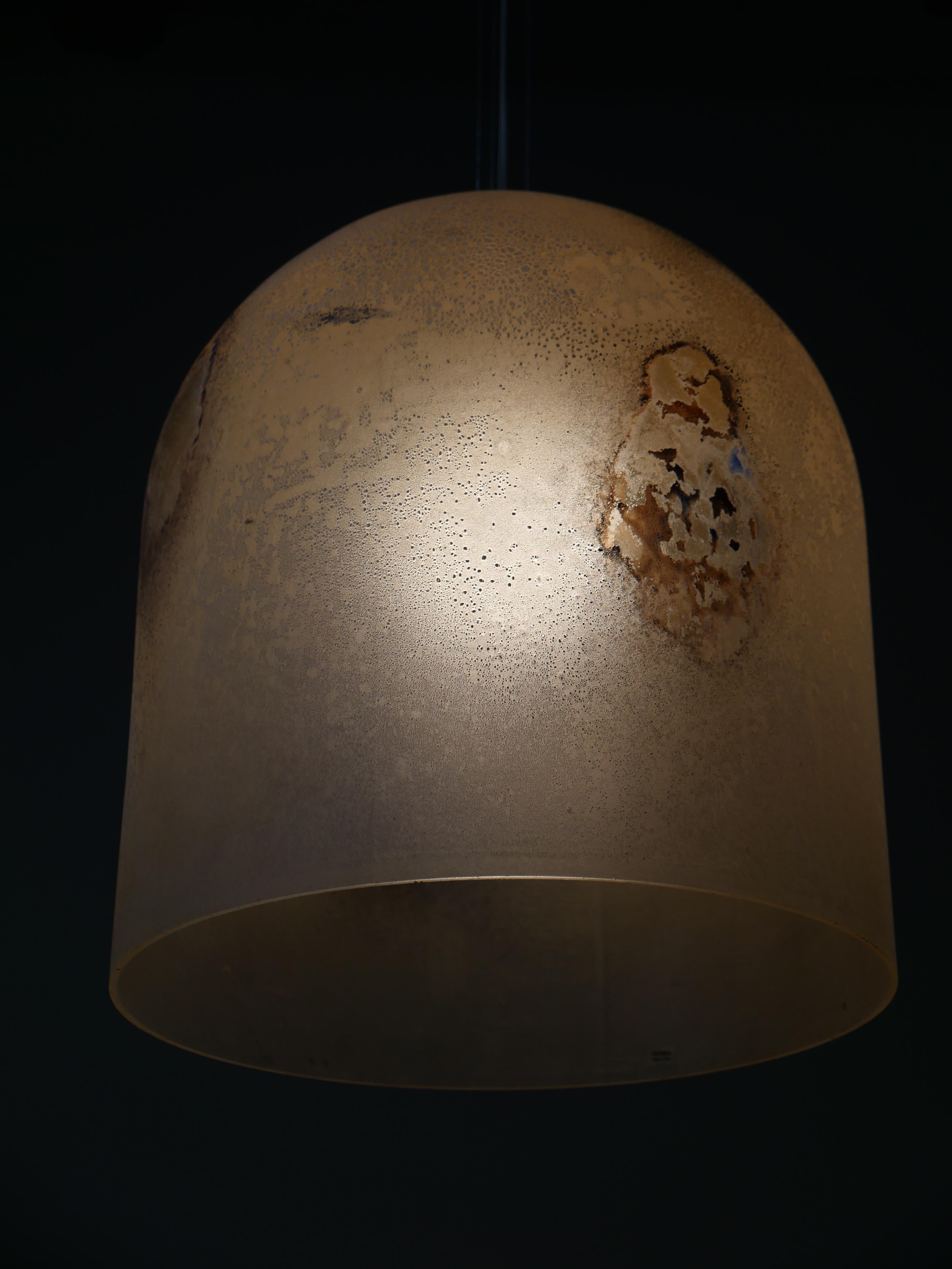Mid-Century Modern Large Alfredo Barbini “Scavo” Italian Glass Pendant Light For Sale