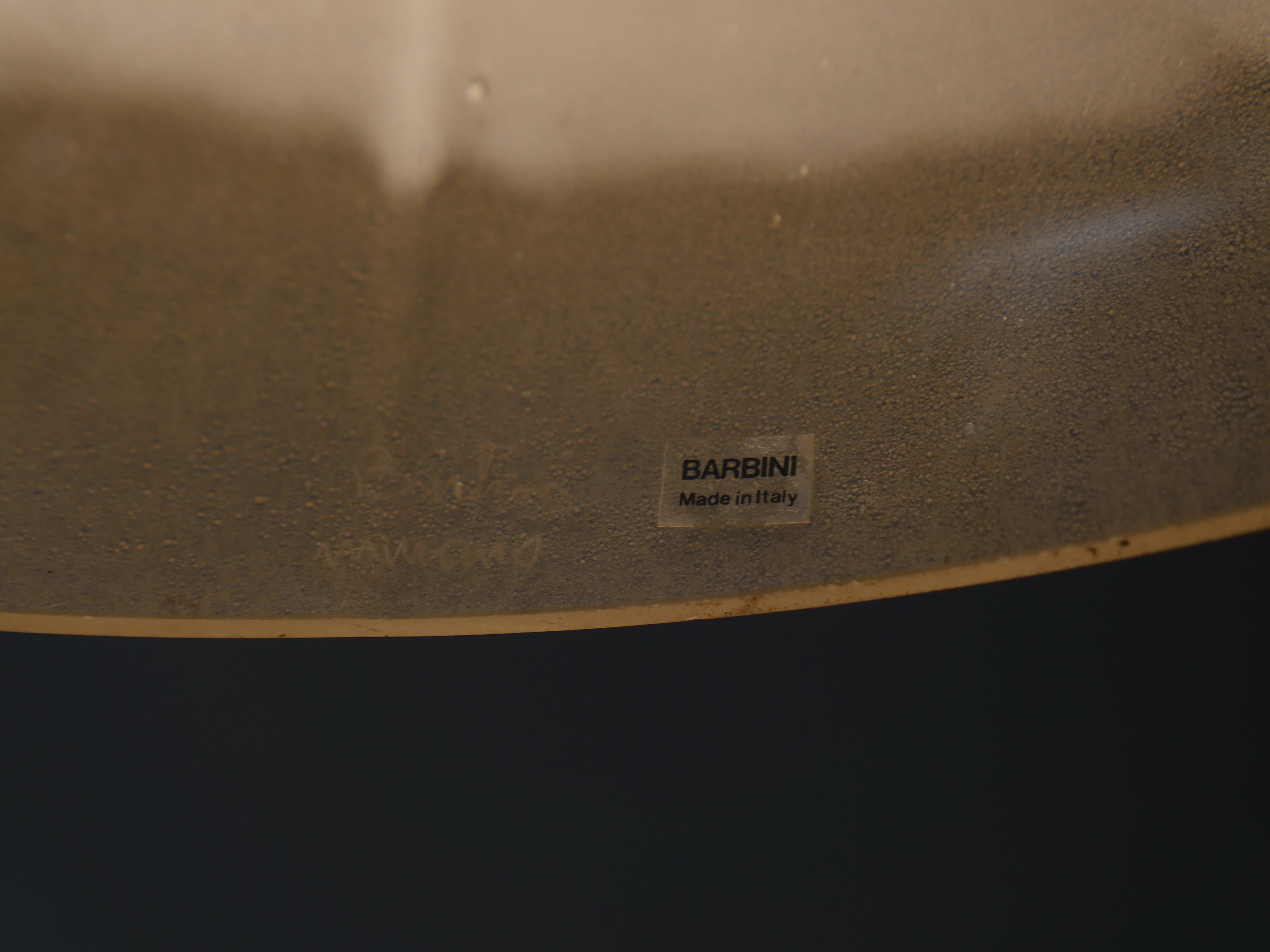 Large Alfredo Barbini “Scavo” Italian Glass Pendant Light In Good Condition For Sale In Miami, FL