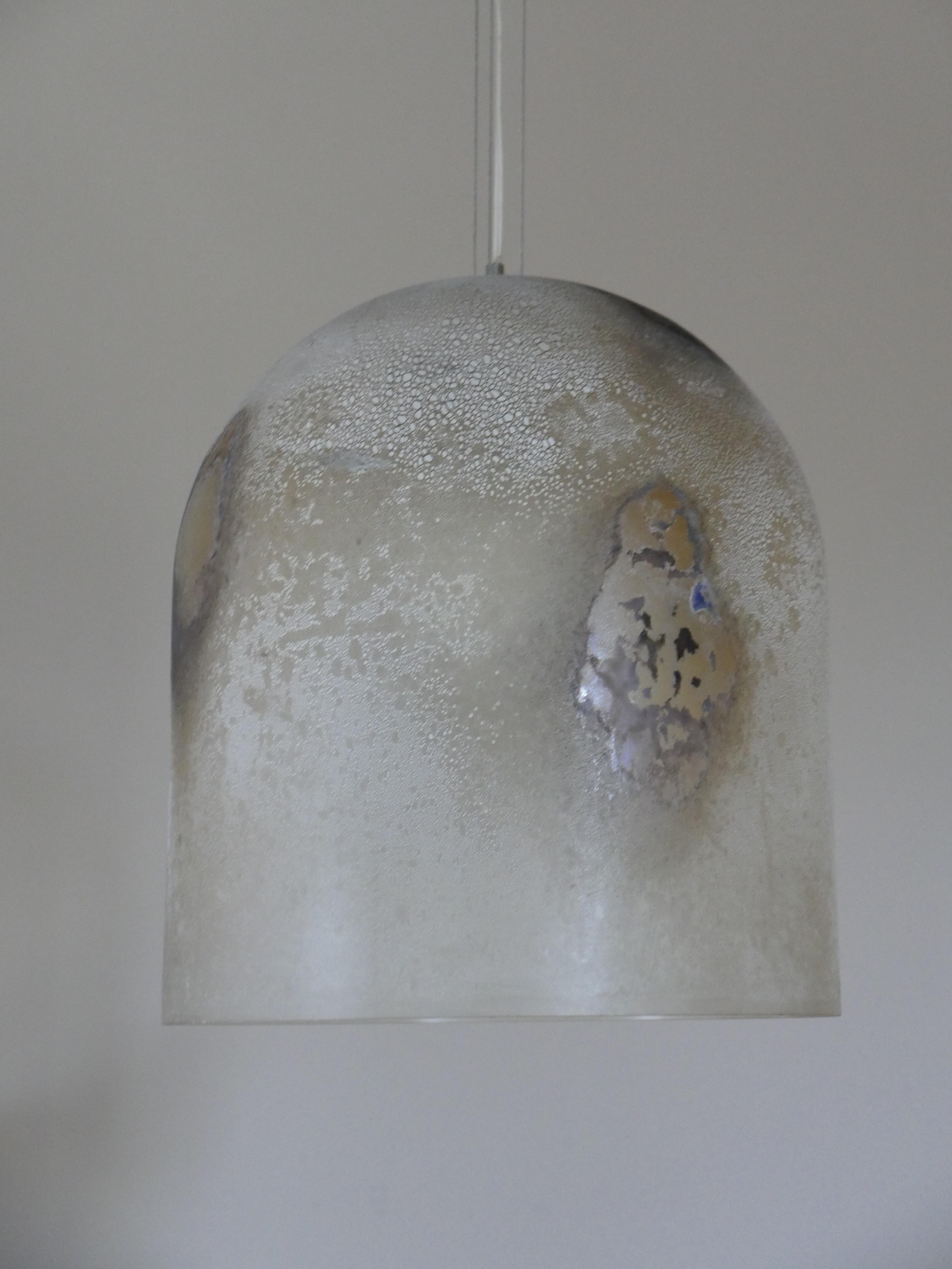 Large Alfredo Barbini “Scavo” Italian Glass Pendant Light For Sale 1