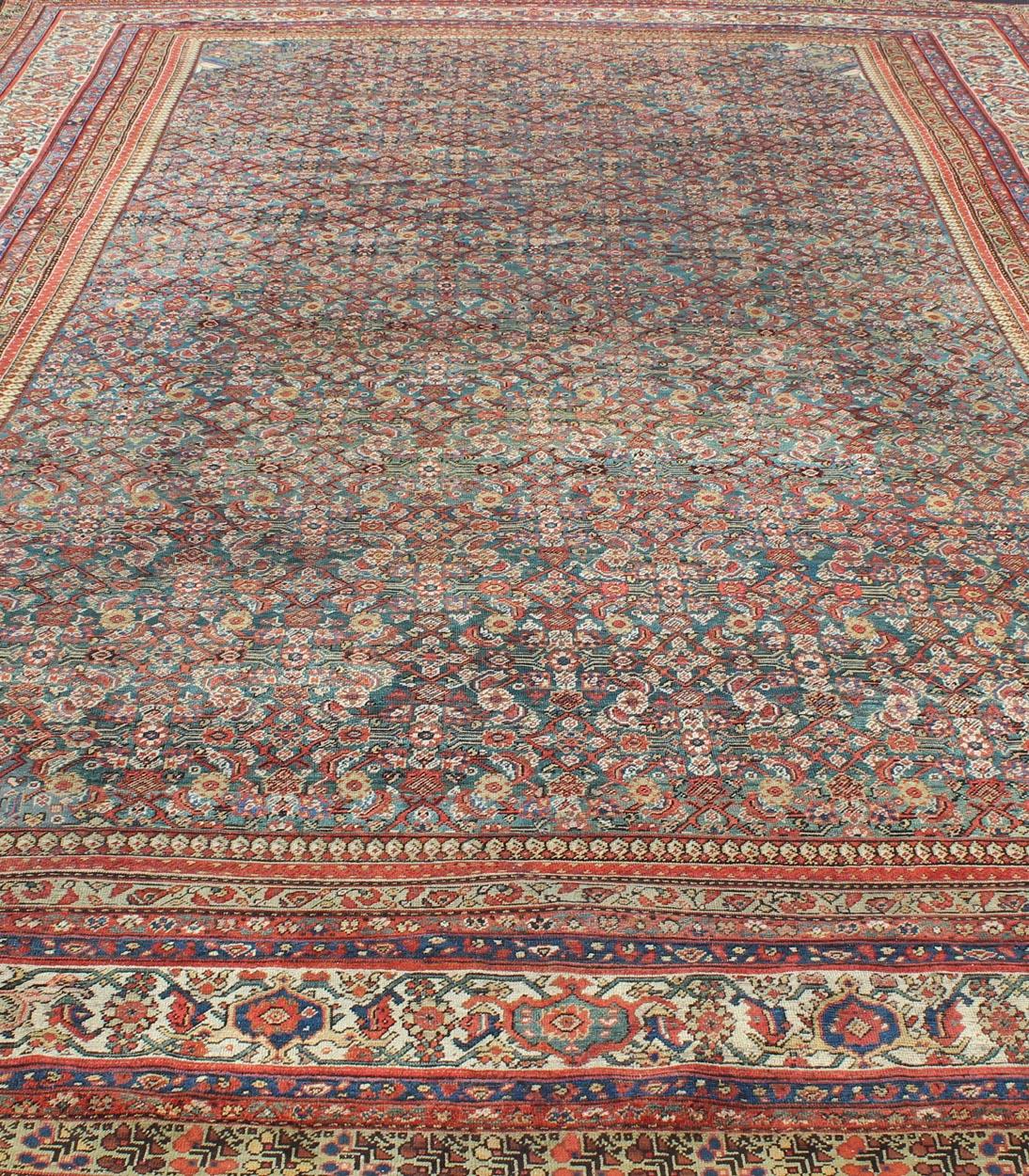 Large All-Over Antique Persian Sultanabad Rug in Green Background For Sale 4