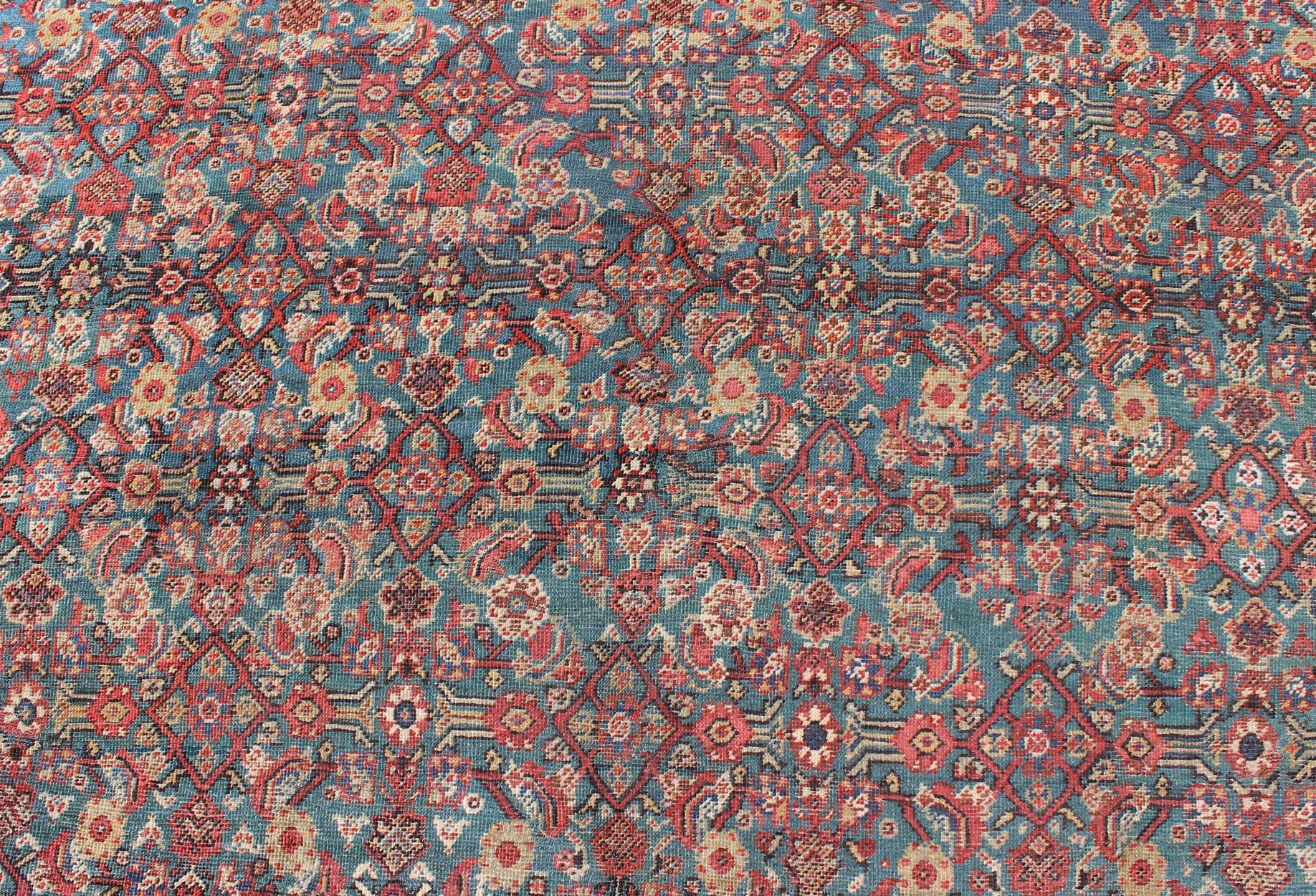 Large All-Over Antique Persian Sultanabad Rug in Green Background For Sale 6