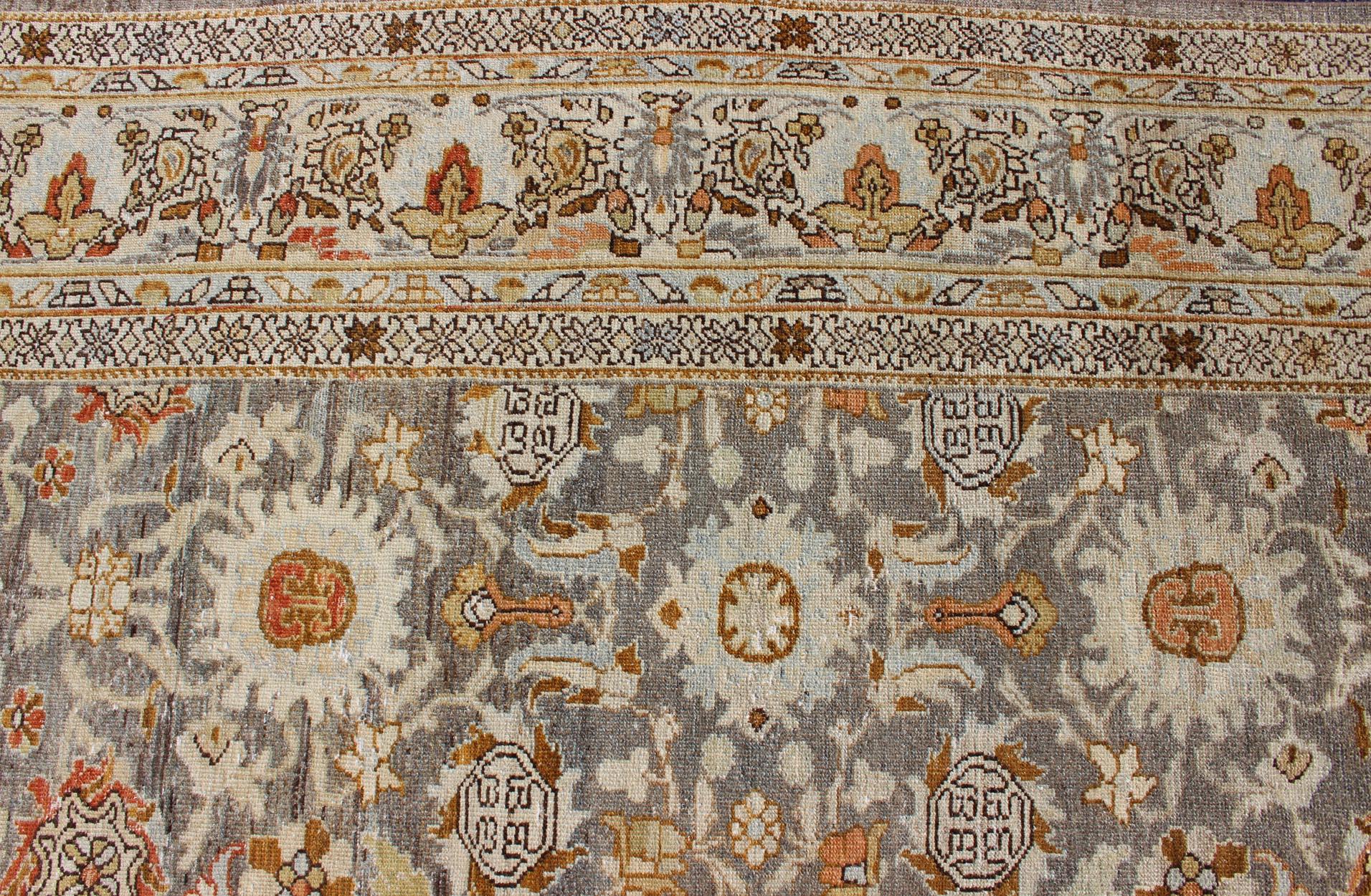 Großer übergroßer grauer und orangefarbener persischer Malayer-Teppich mit Blumenmuster im Angebot 5