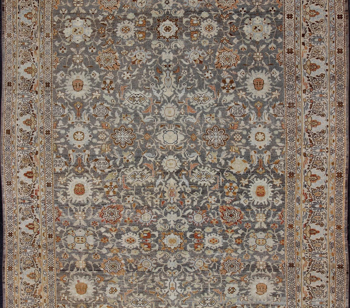 Großer übergroßer grauer und orangefarbener persischer Malayer-Teppich mit Blumenmuster (Handgeknüpft) im Angebot