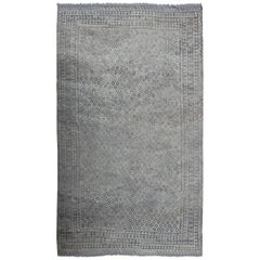 Großer moderner All-Over-Tribal-Kilim in Silber- und Brauntönen