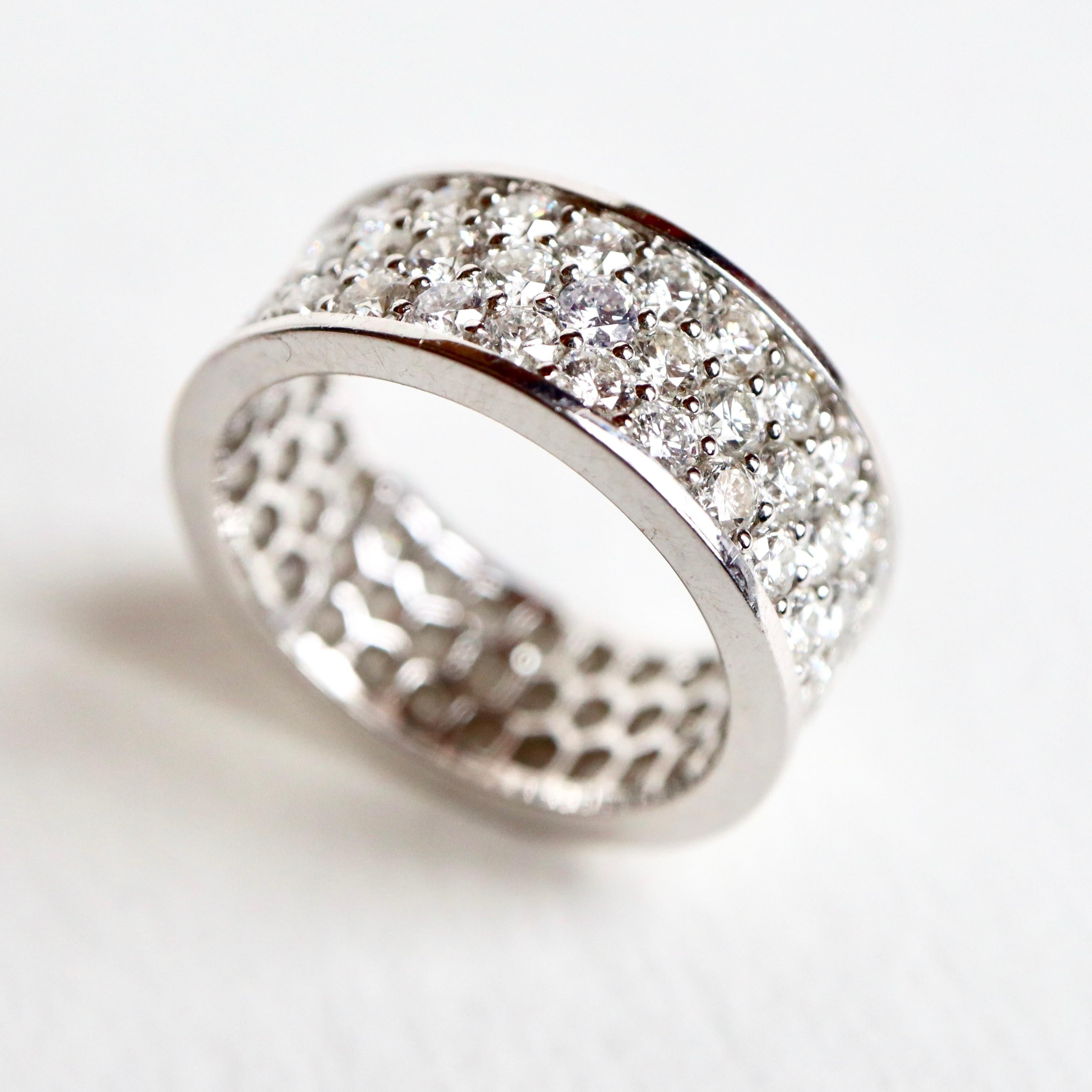 white gold diamond alliance ring