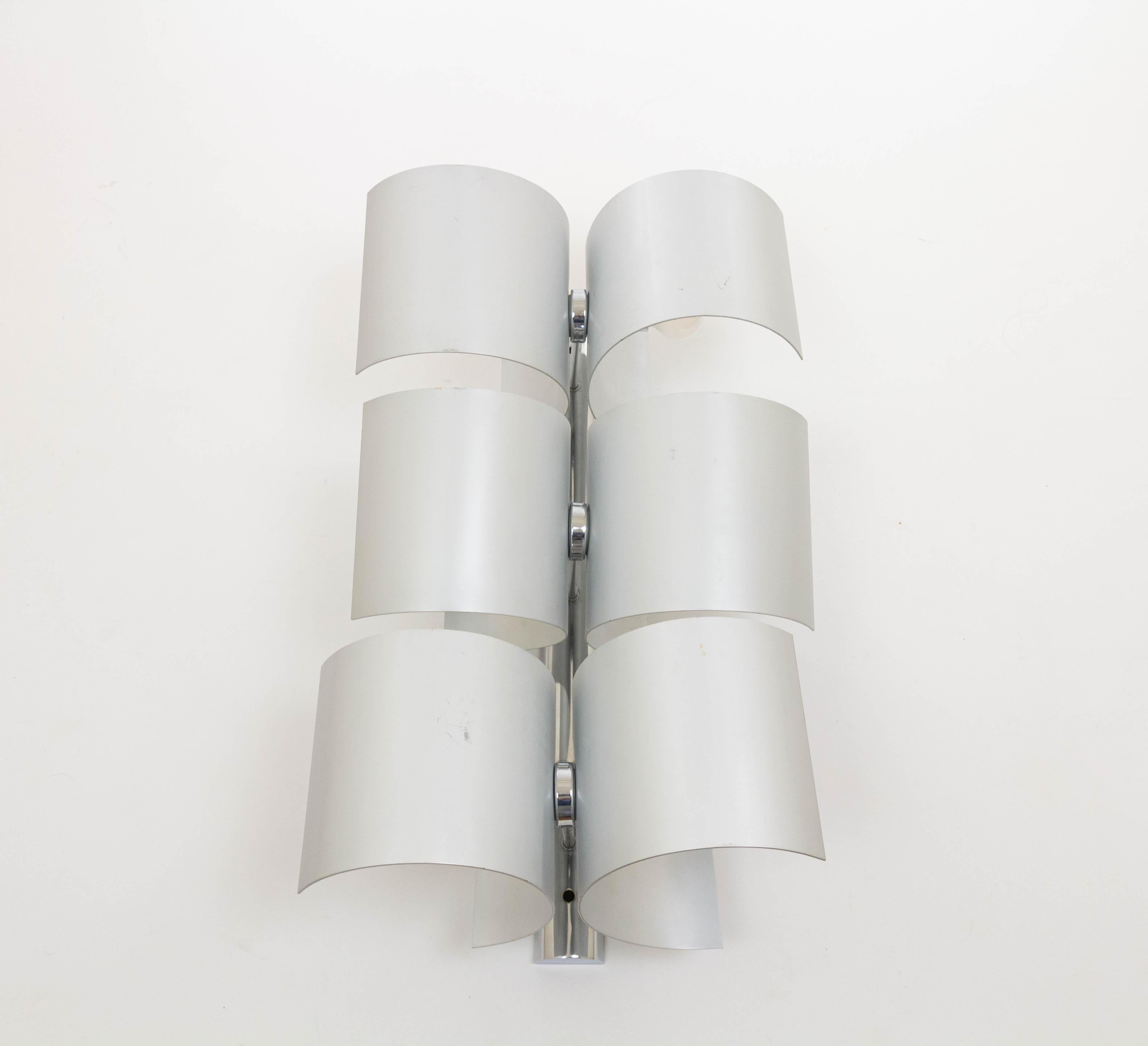 Space Age Large aluminium Wall lamp by Nucleo Sormani, 1970s For Sale