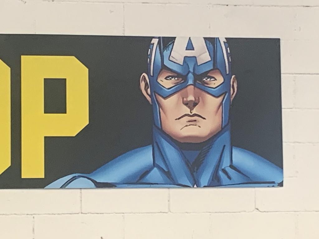 Aluminium Grand panneau Super Heroes en aluminium, 1970 en vente