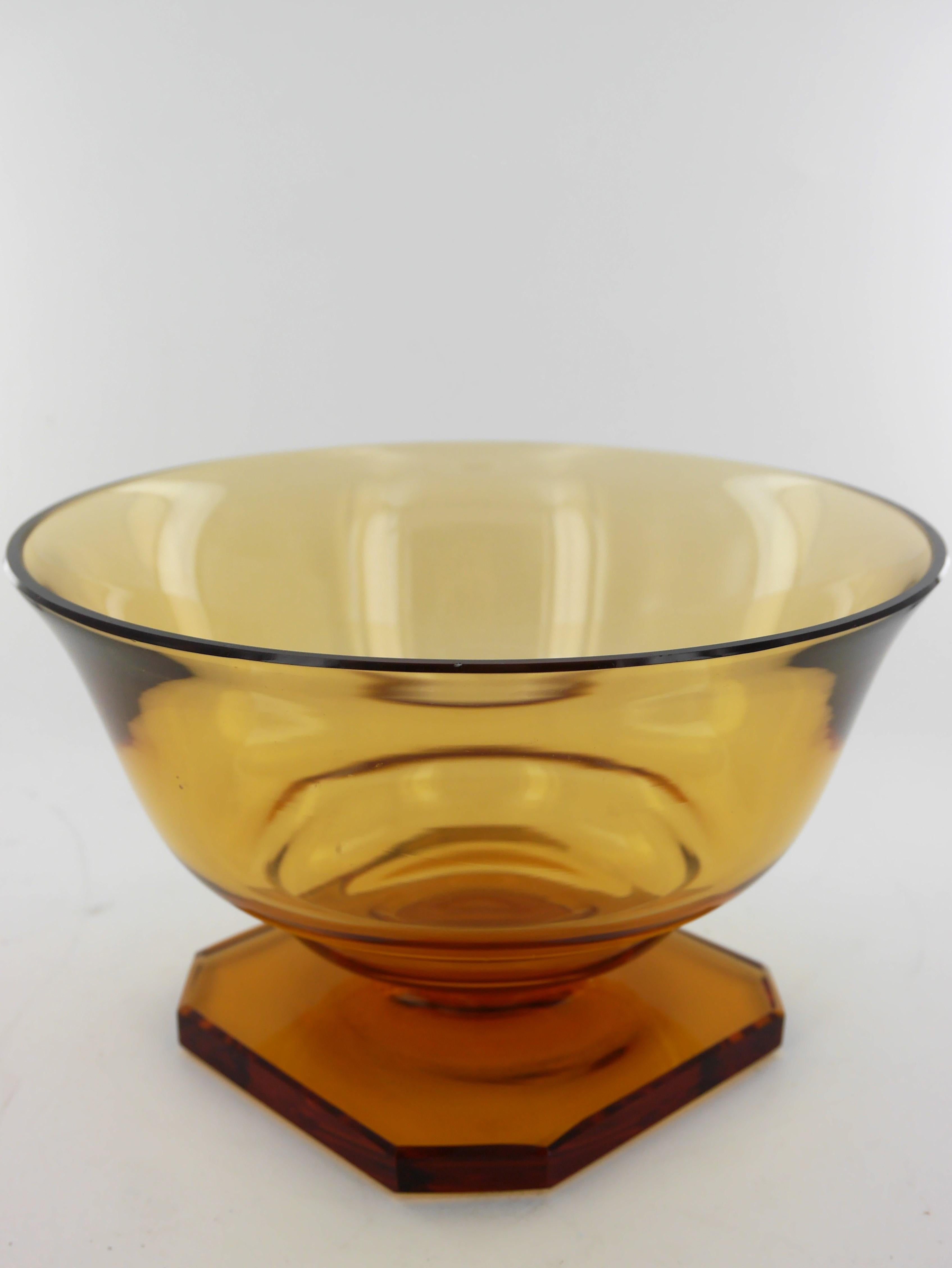 20th Century An Art Deco Large Amber Glass Vase or Serving Bowl by Daum, 1930s
