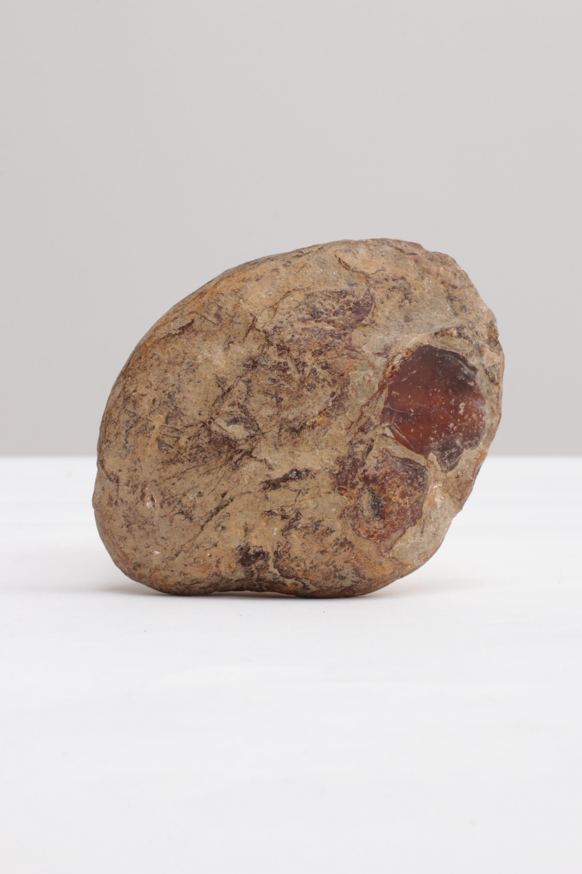 Beautiful rough stone with beautiful colors. Natural amber beautiful to process as jewelry.
The weight of this stone is 86 grams.
