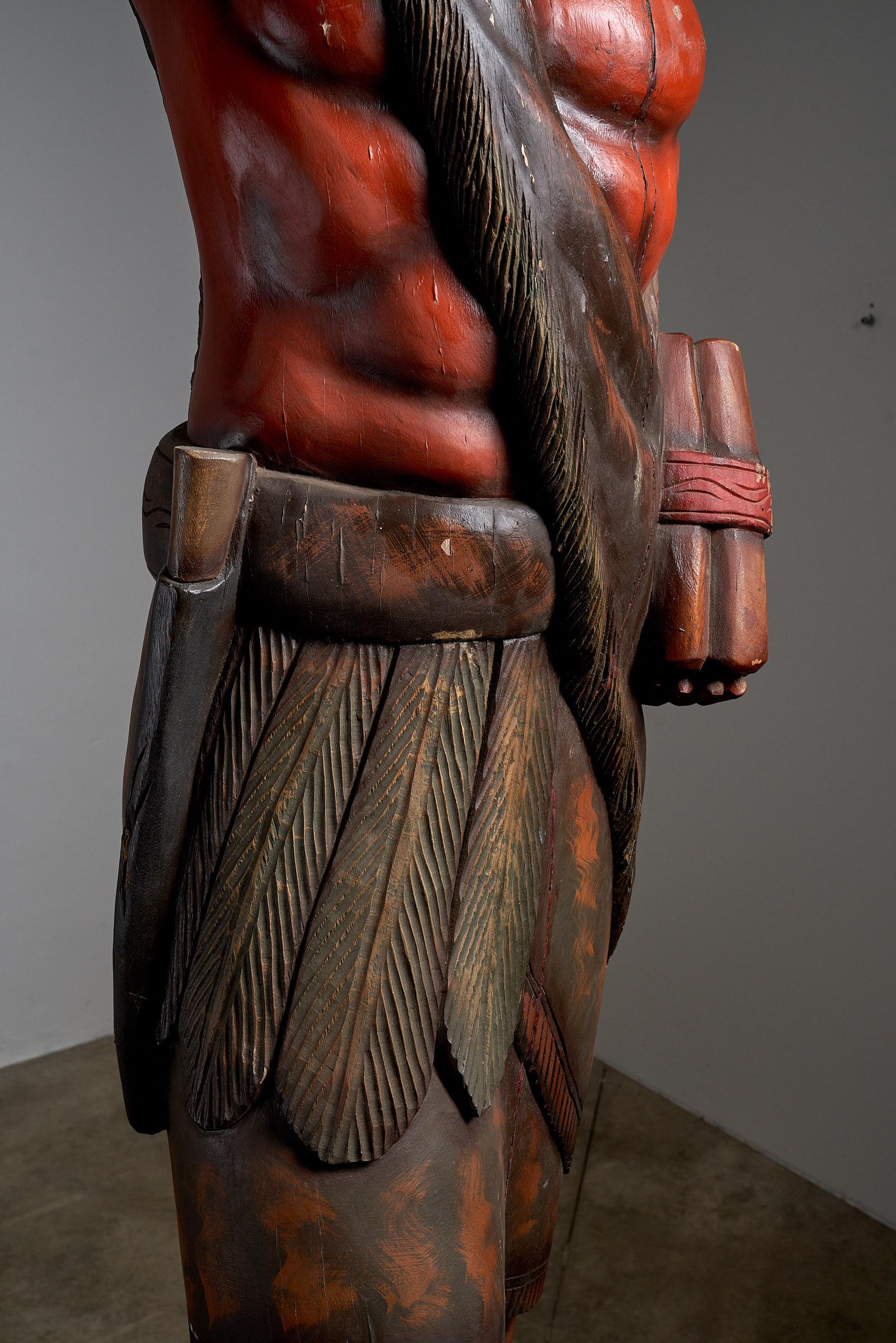 Large American Carved Cigar Store Indian Chief, 2.4 Meter Heigh In Good Condition For Sale In Mortsel, BE