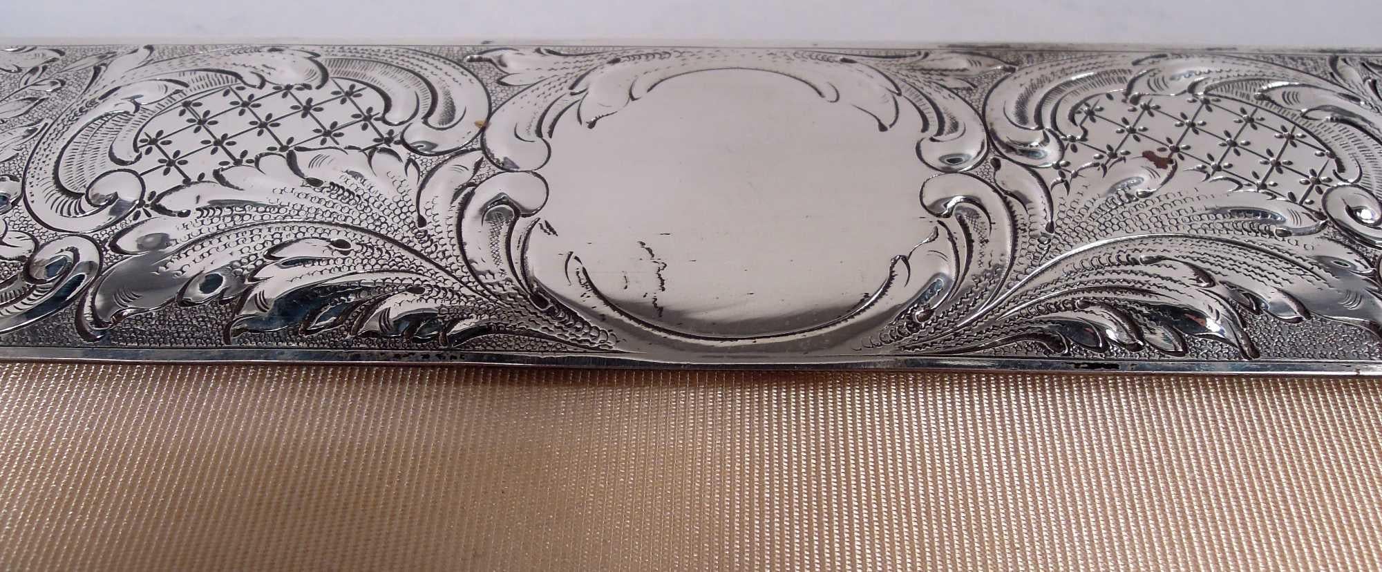 Grande cornice americana edoardiana classica in argento sterling In condizioni buone in vendita a New York, NY