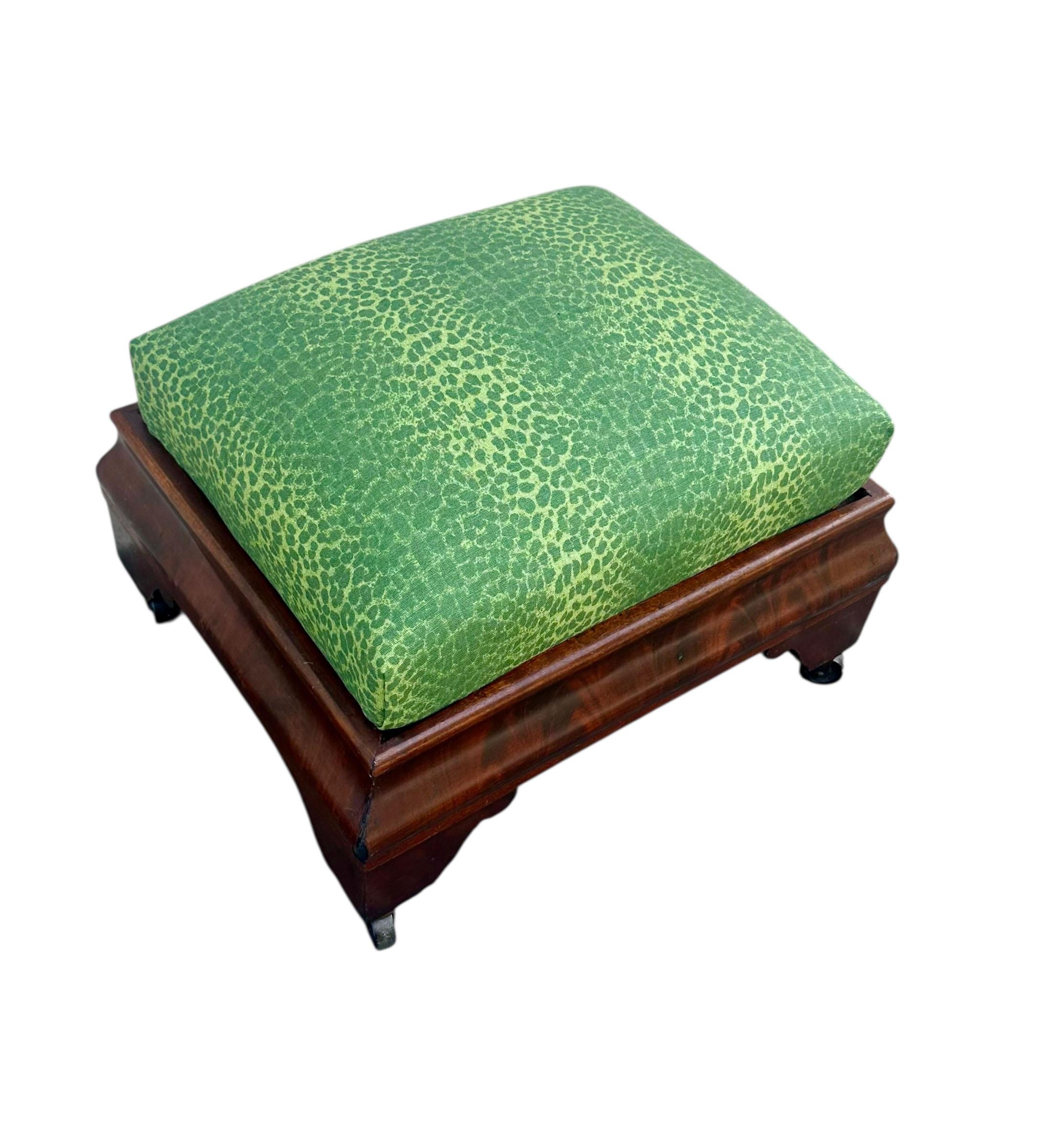 Mid-19th Century Large American Mahogany Veneer Stool on Celluloid Rollers, Circa 1840 For Sale