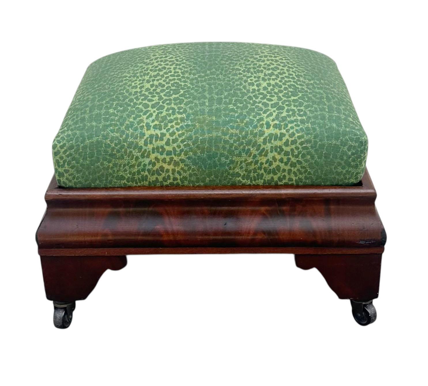 Large American Mahogany Veneer Stool on Celluloid Rollers, Circa 1840 For Sale 3