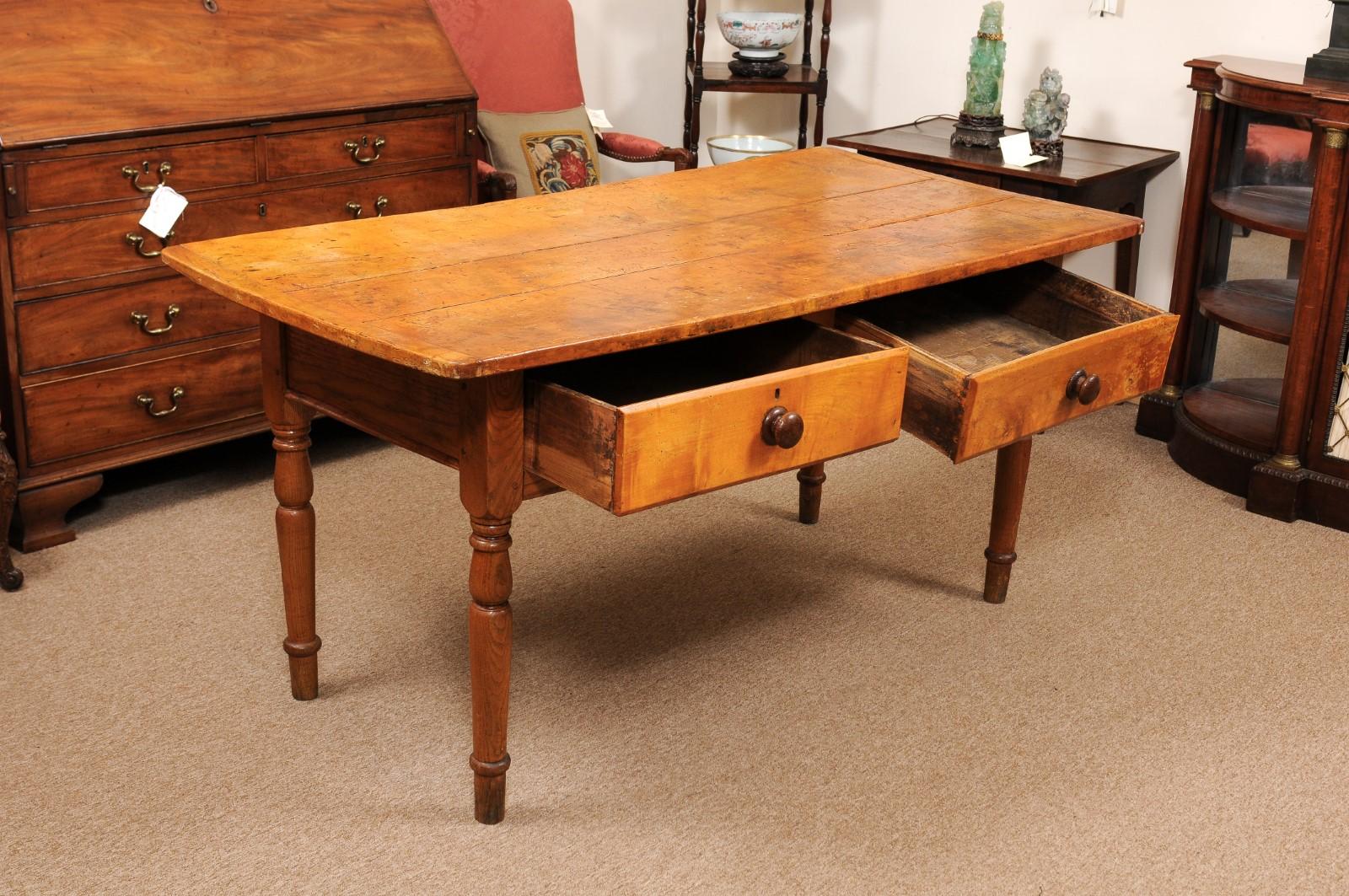 19th Century Large American Pine Kitchen Table with 2 Deep Drawers and Turned Legs, c1890 For Sale