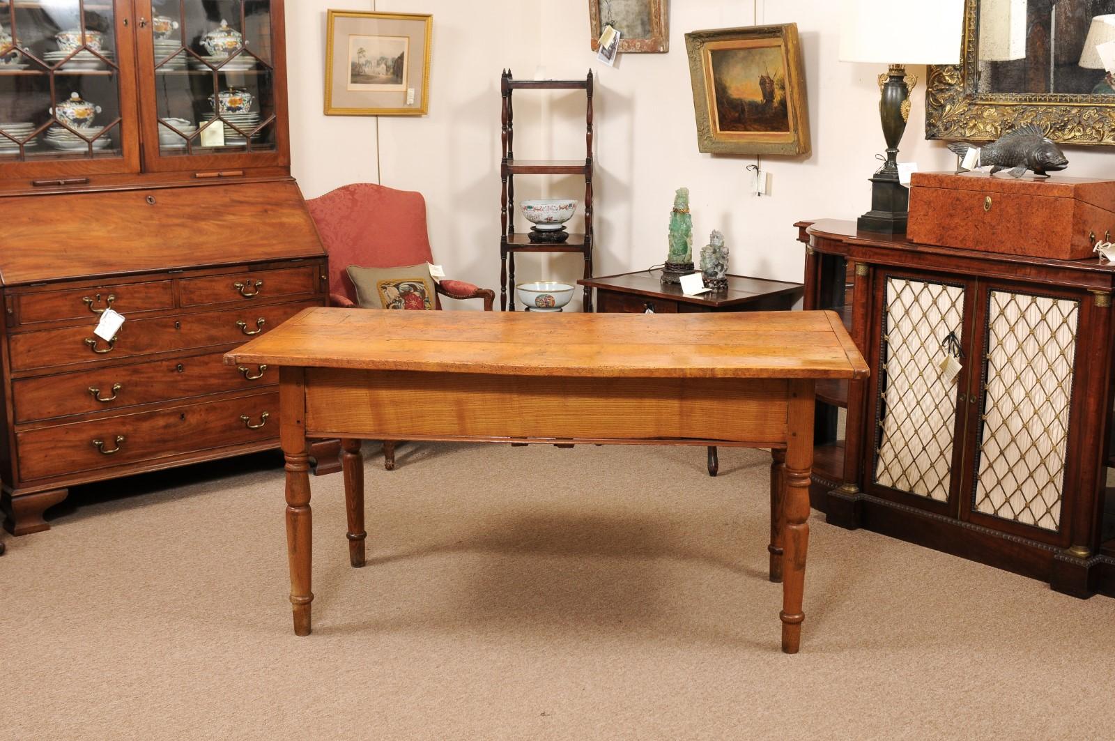 Large American Pine Kitchen Table with 2 Deep Drawers and Turned Legs, c1890 For Sale 4