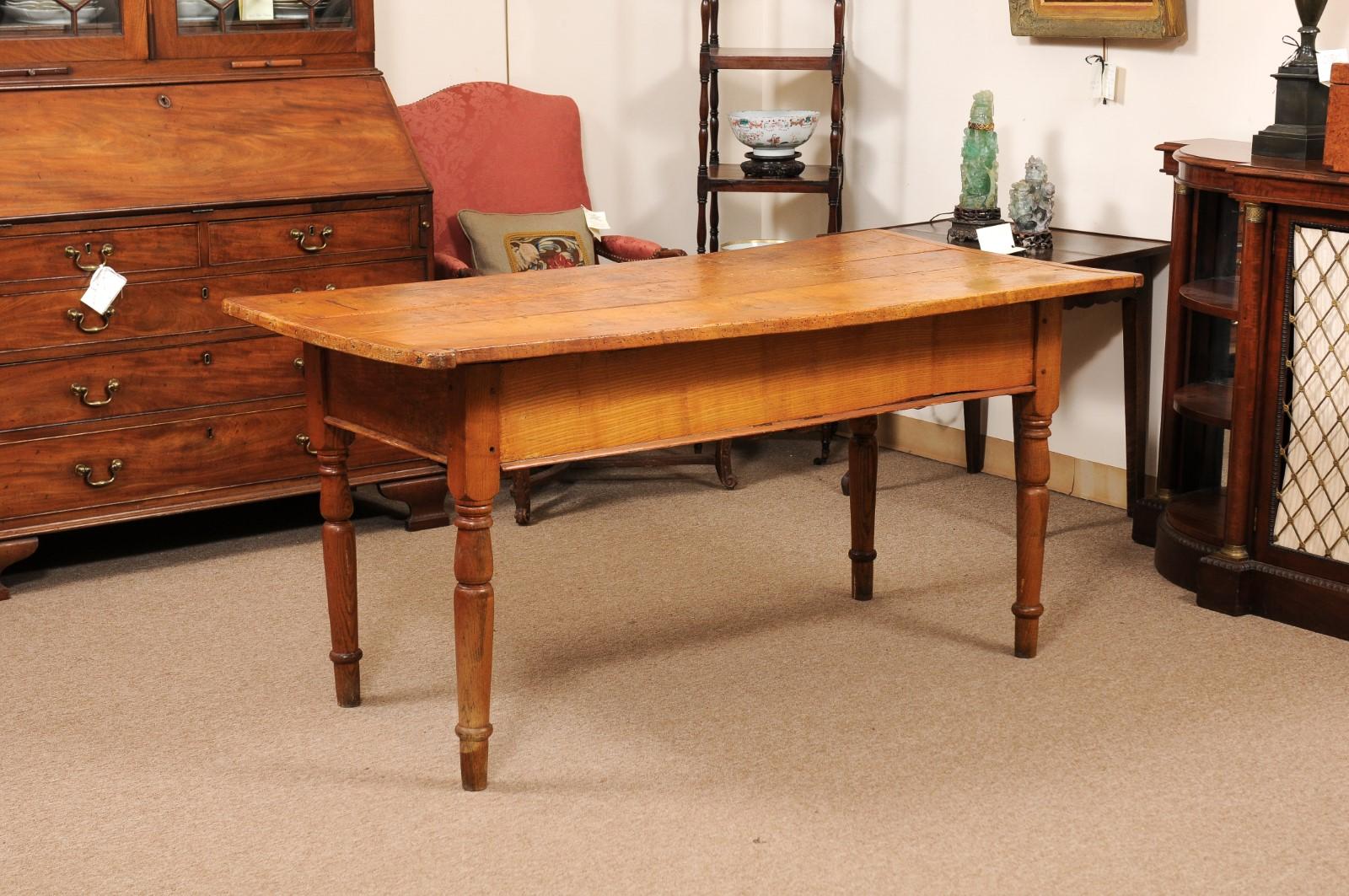 Large American Pine Kitchen Table with 2 Deep Drawers and Turned Legs, c1890 For Sale 5