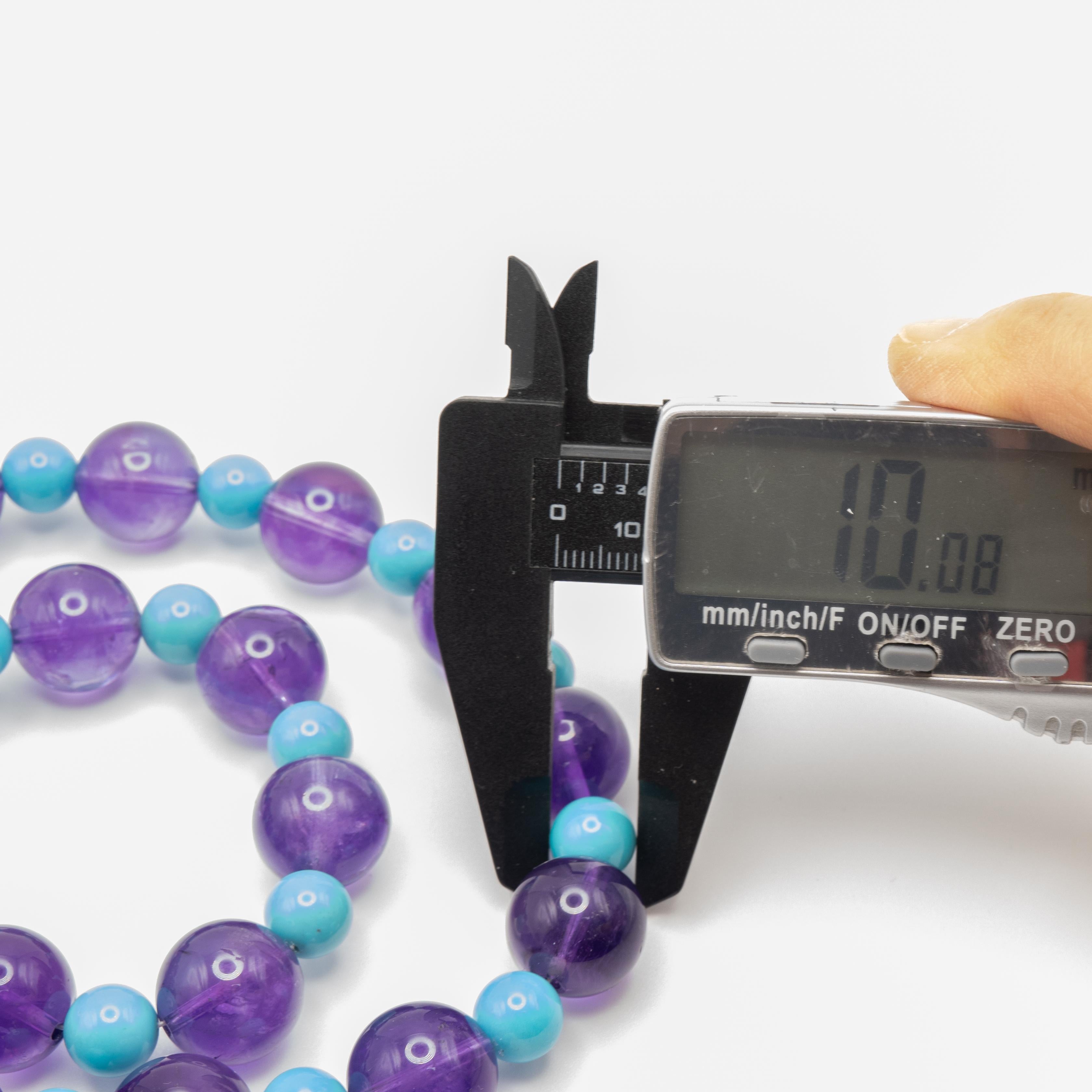 Grande collana di perle di ametista e turchese con chiusura in oro bianco 18 carati in vendita 7