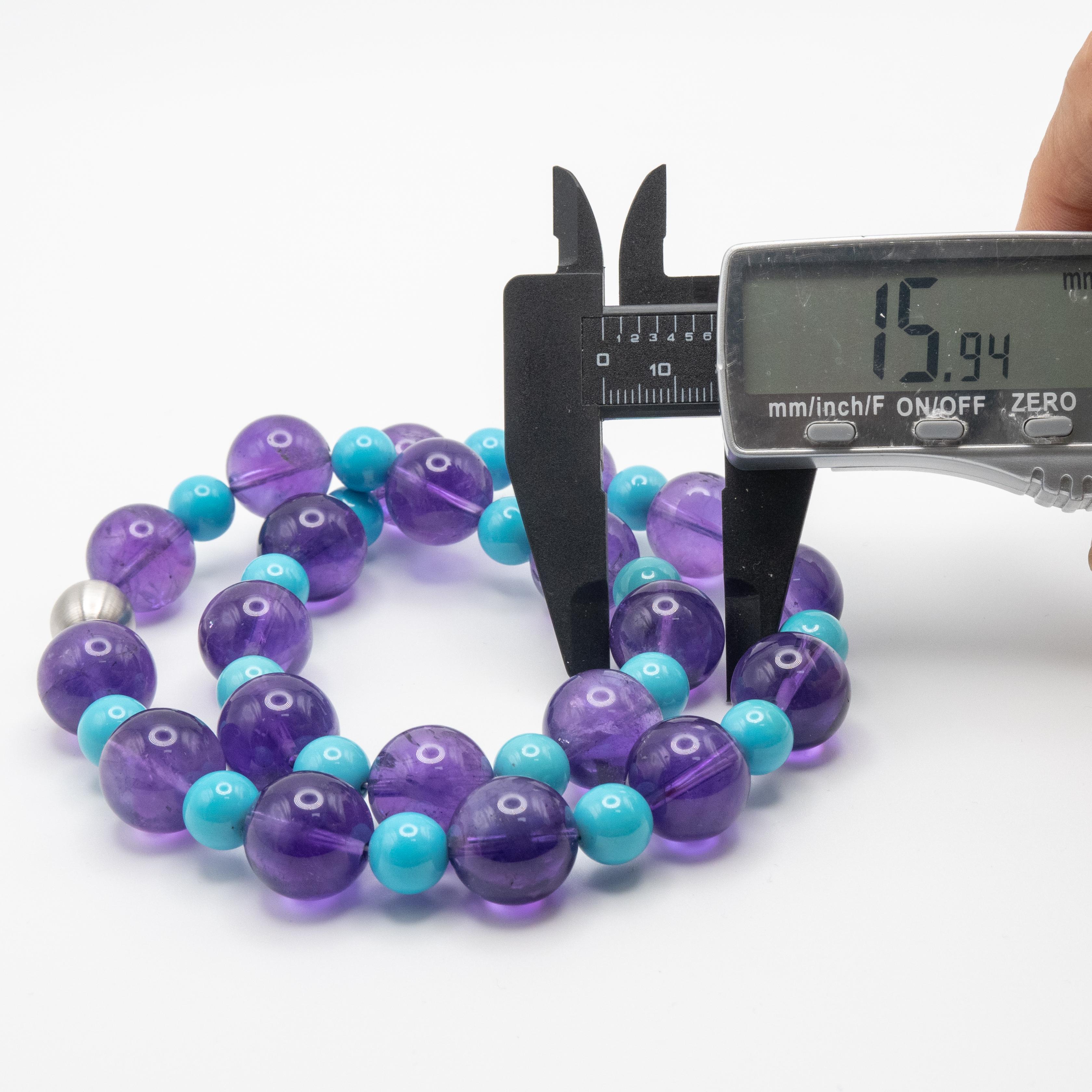 Grande collana di perle di ametista e turchese con chiusura in oro bianco 18 carati in vendita 8