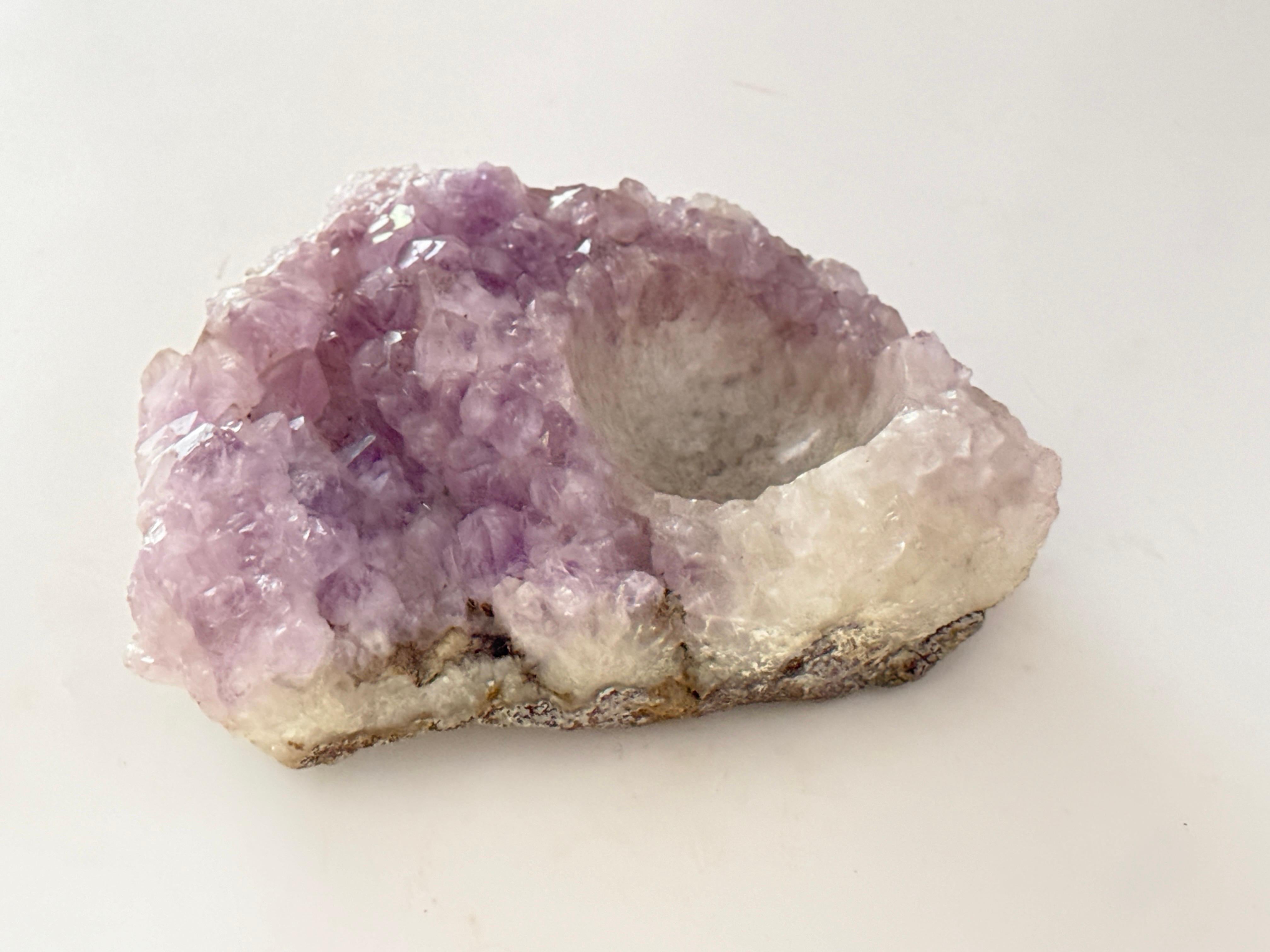 Large Amethyst Ashtray  vide poche from Africa 20th Century In Good Condition For Sale In Auribeau sur Siagne, FR