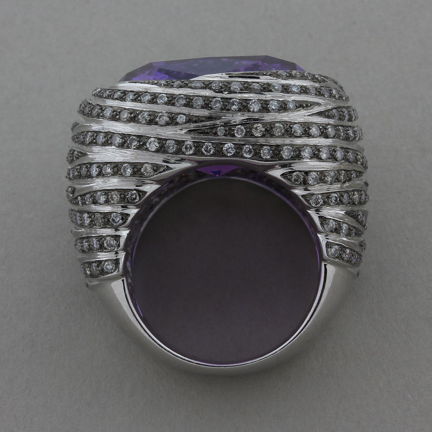 Large Amethyst Diamond Gold Cocktail Ring In New Condition For Sale In Beverly Hills, CA