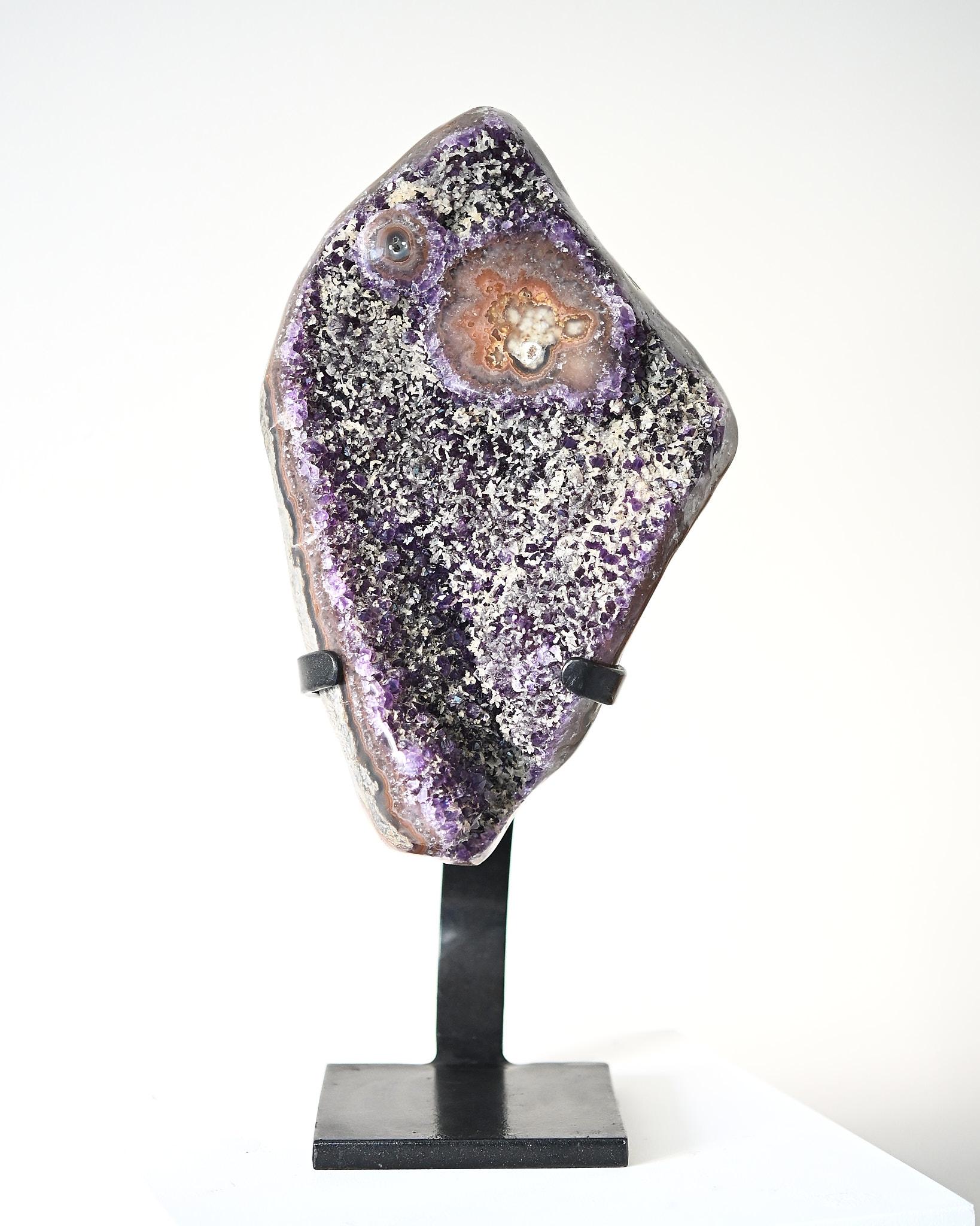 XXI secolo e contemporaneo Large Amethyst Geode Natural Specimen 16 LBS on Stand in vendita