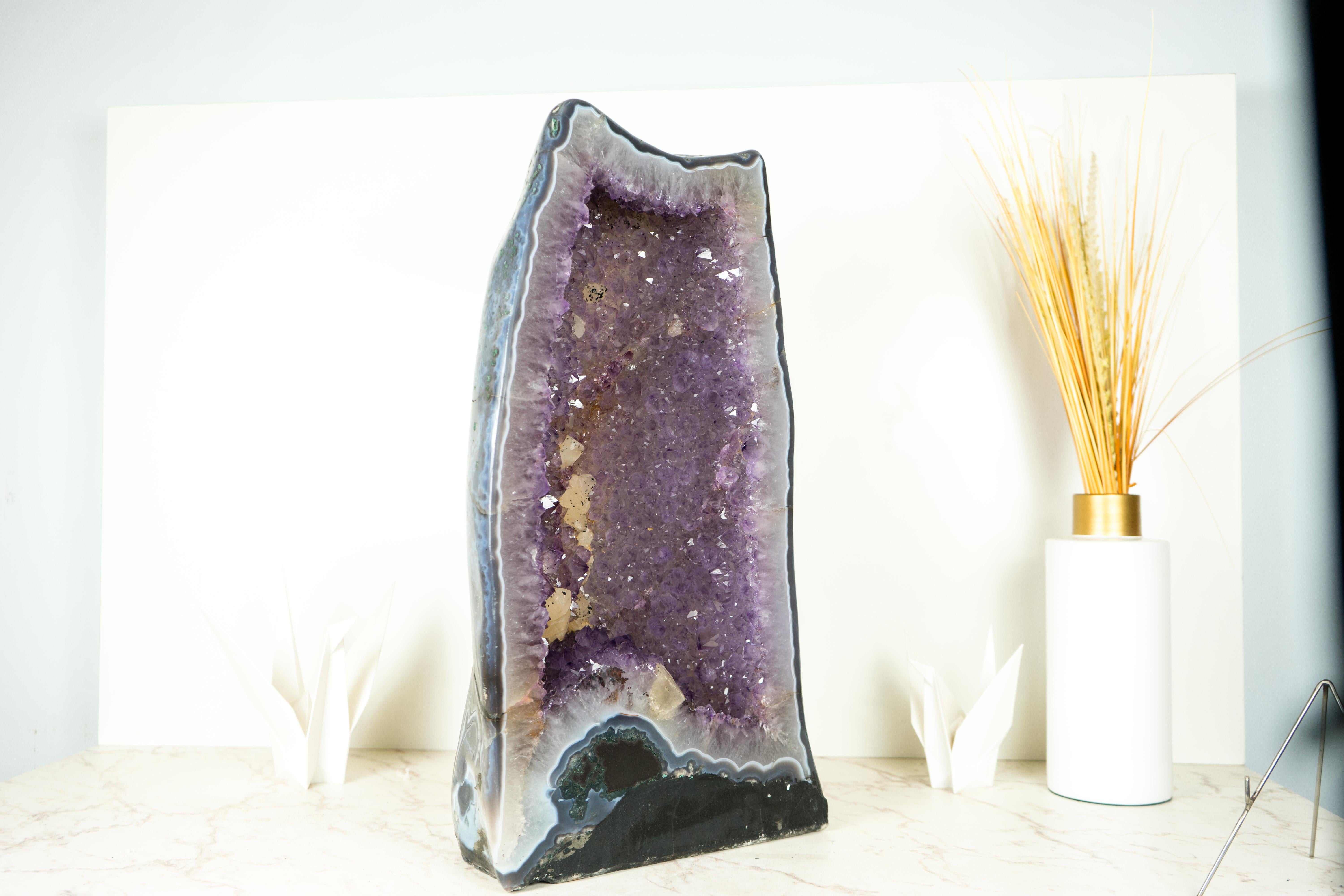 Gran Geoda de Amatista con Amatista Lavanda y Reverso Pulido Paisajista en venta 2