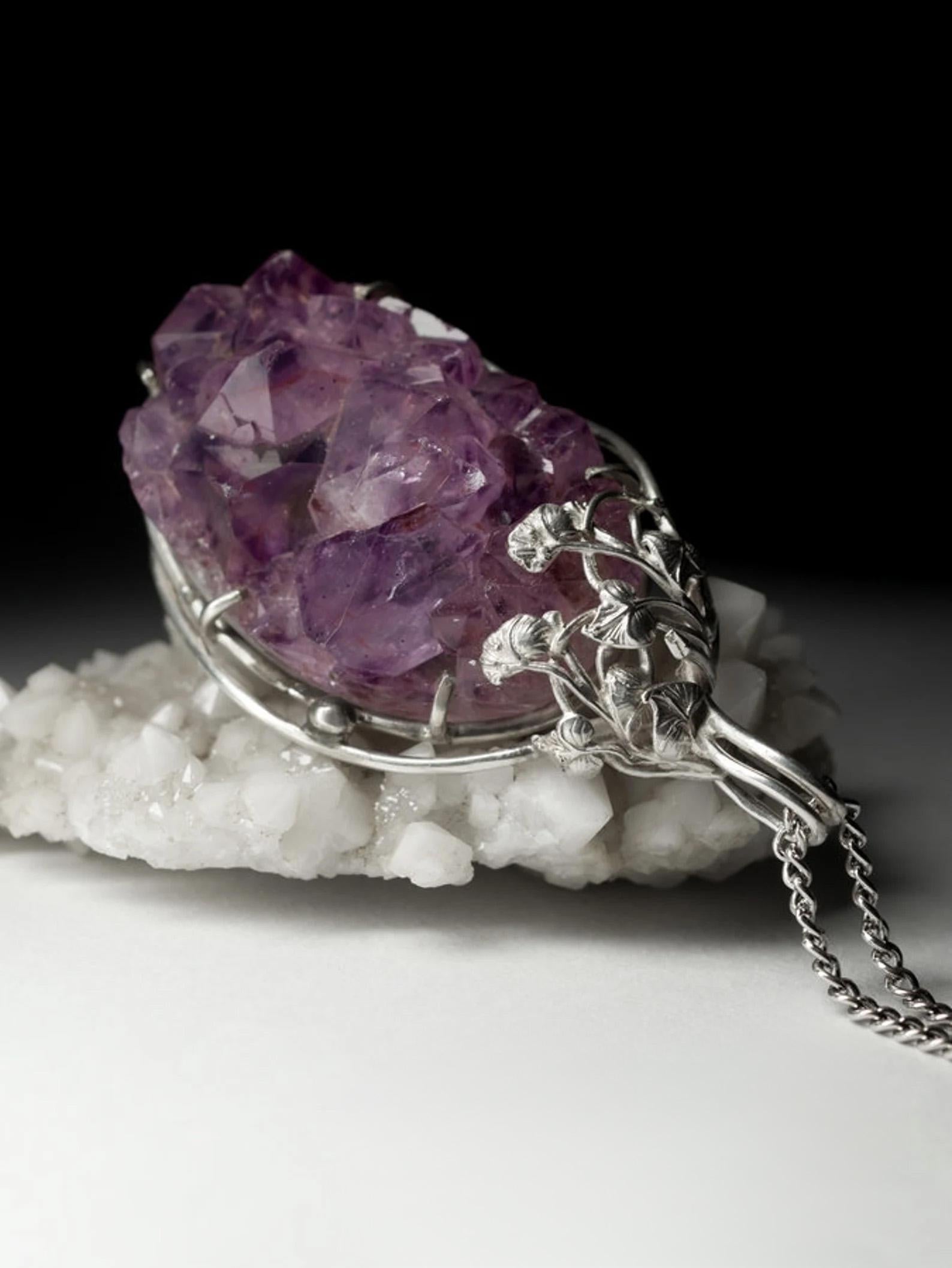 Large Amethyst Silver Pendant Natural Purple Quartz Crystal Flowers Vintage art For Sale 2