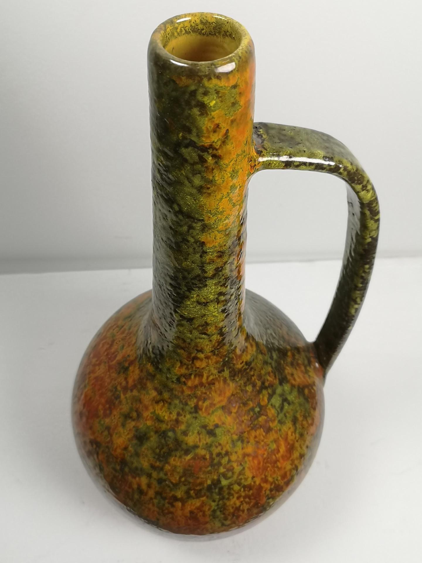 Große Keramikvase im Amphorenkrug-Stil aus der Mitte des Jahrhunderts, 1970er Jahre im Angebot 3