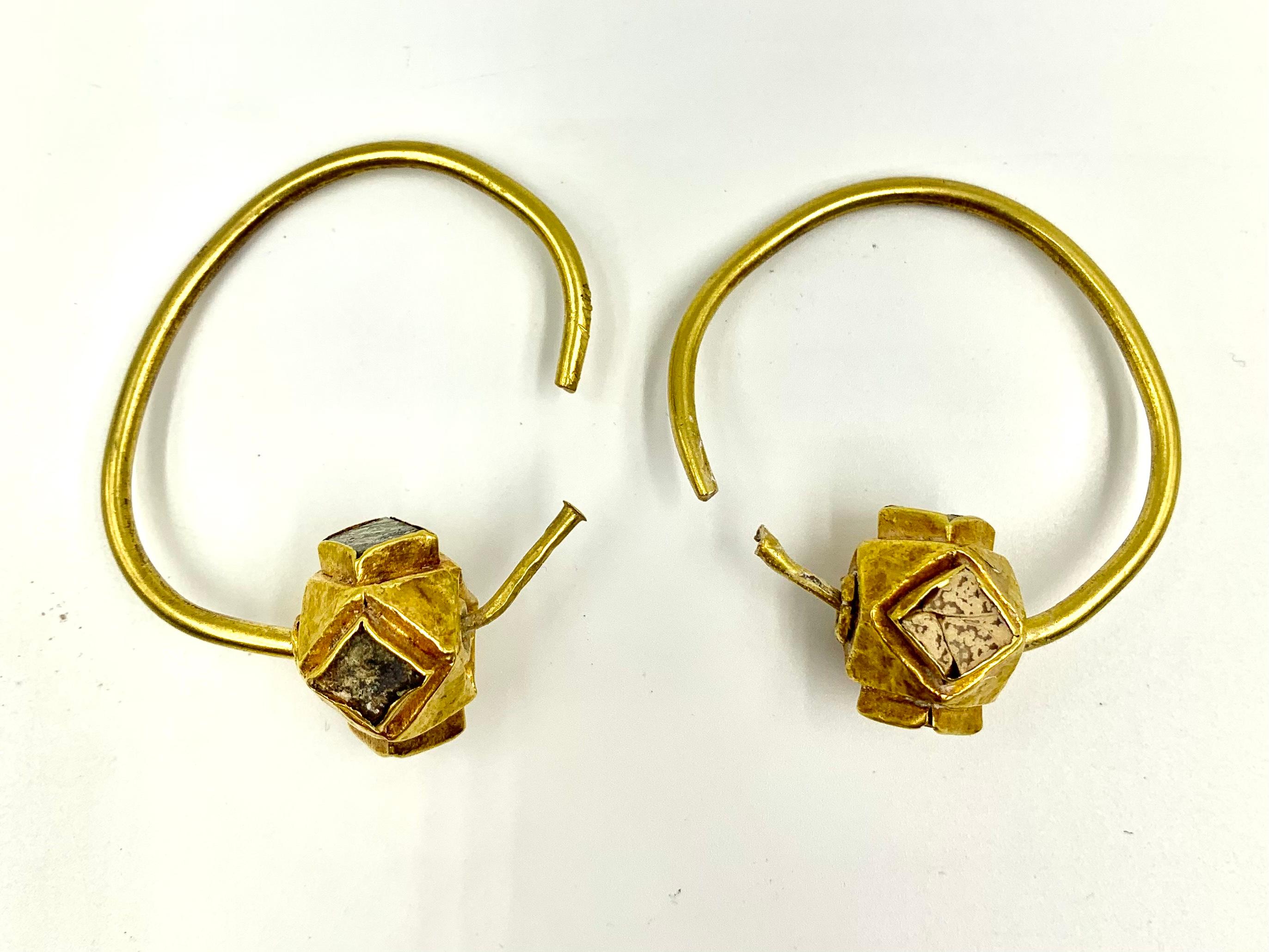 Large Ancient Byzantine Ostrogothic Gold Earrings, Circa 6th Century A.D For Sale 7