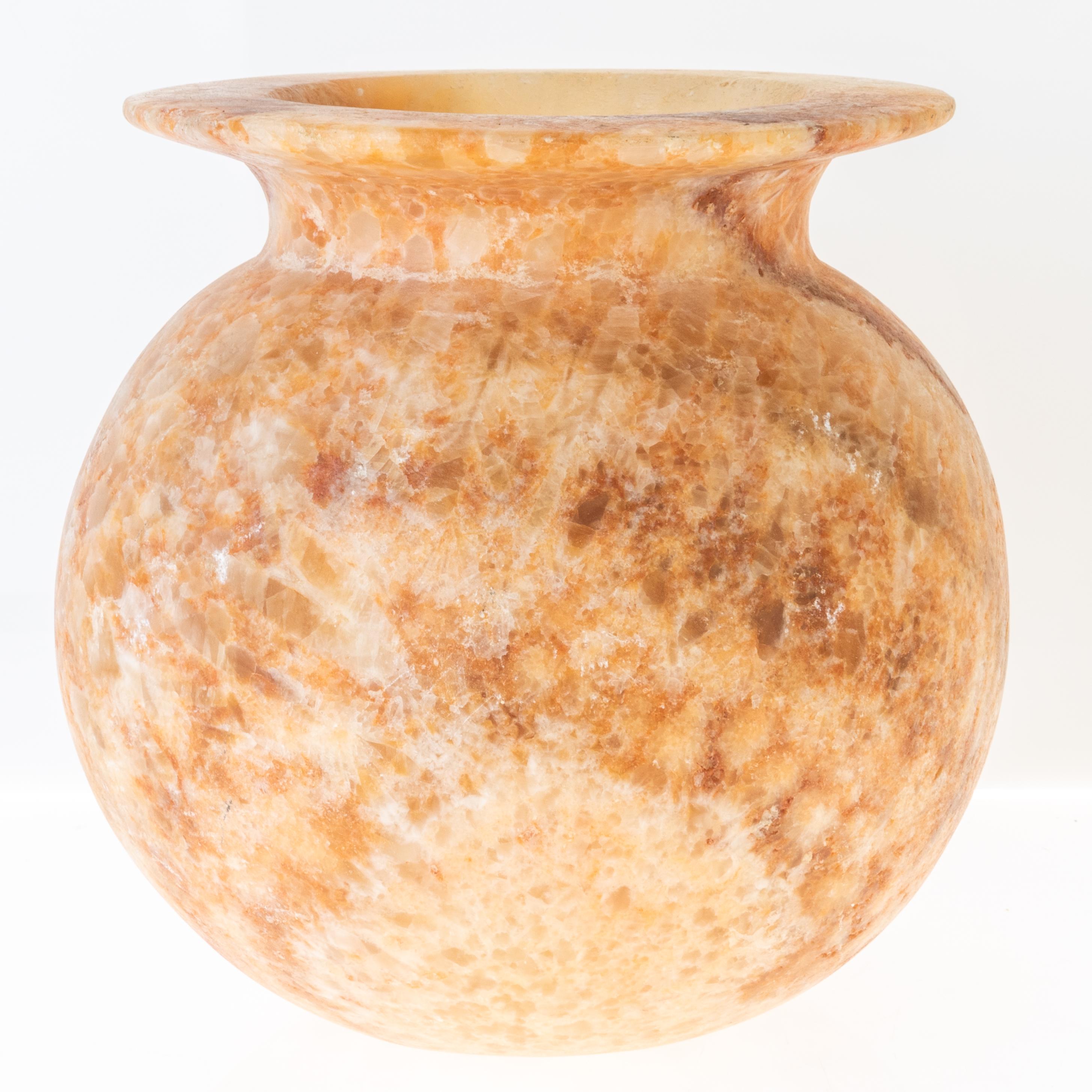 18th Century and Earlier Large Ancient Egyptian Carved Alabaster Jar 1st-3rd Dynasty (2965-2640 BC)