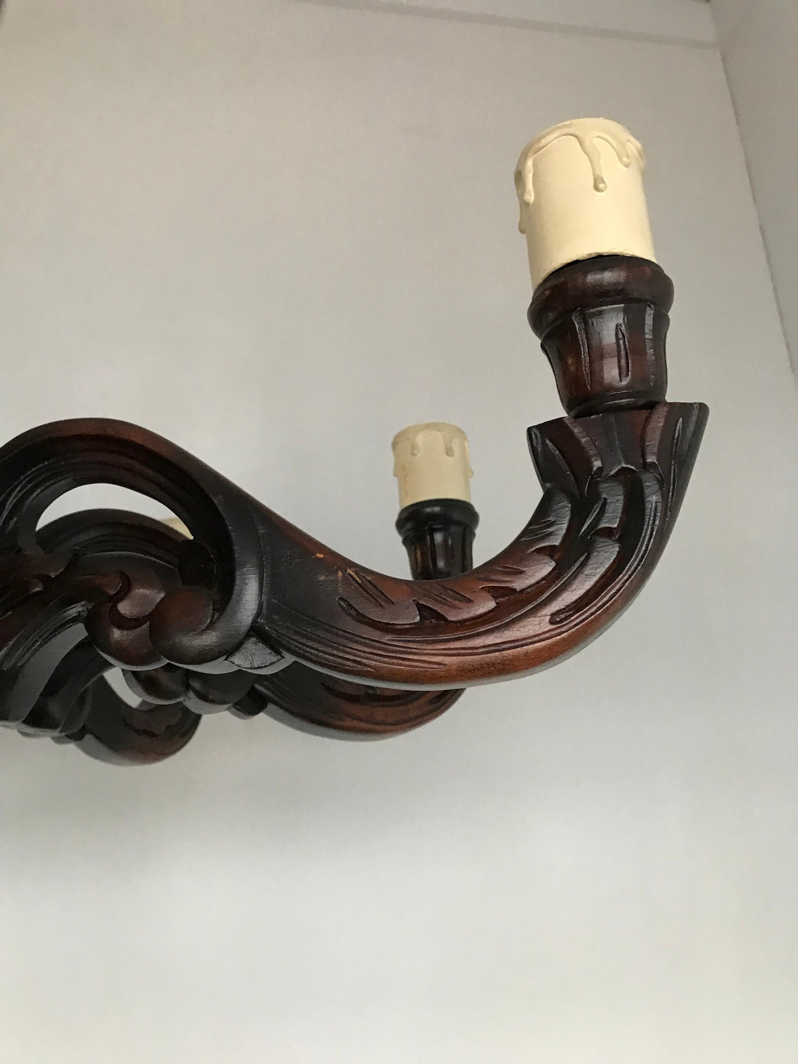 Araña de madera de nueve brazos para comedor, grande y toda hecha a mano, gran pátina en Bueno estado para la venta en Lisse, NL