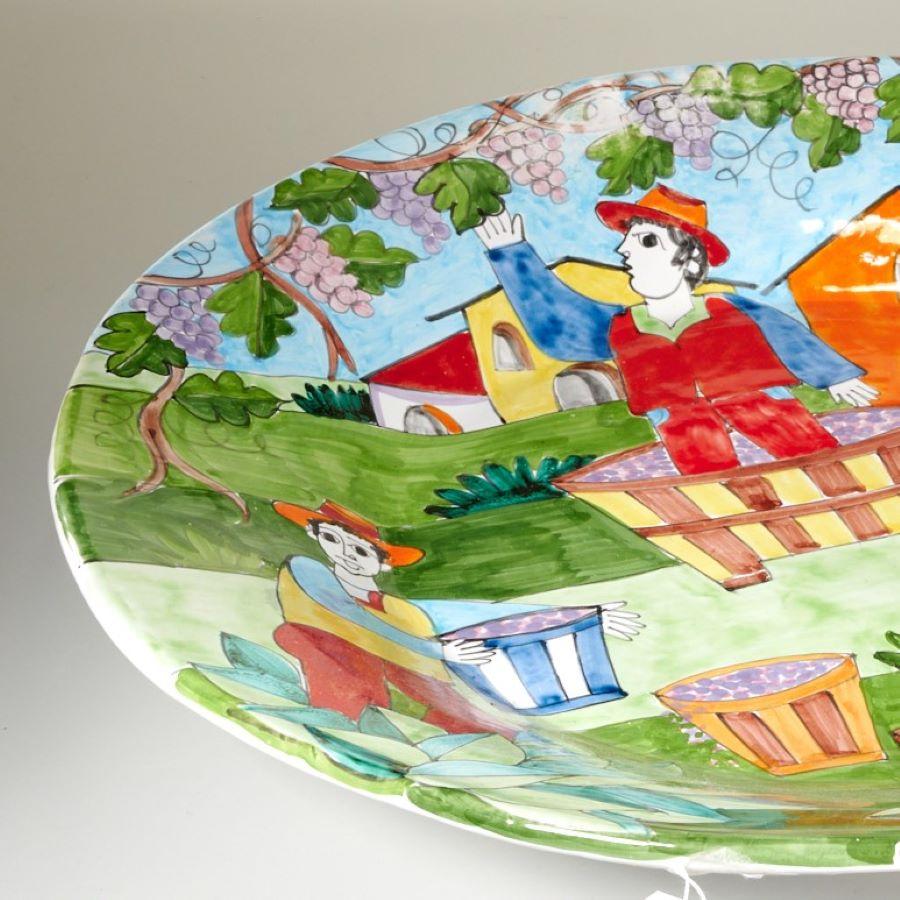 Cargador de cerámica italiana de mediados de siglo, grande y audazmente pintado, de Nino Parrucca Italiano en venta