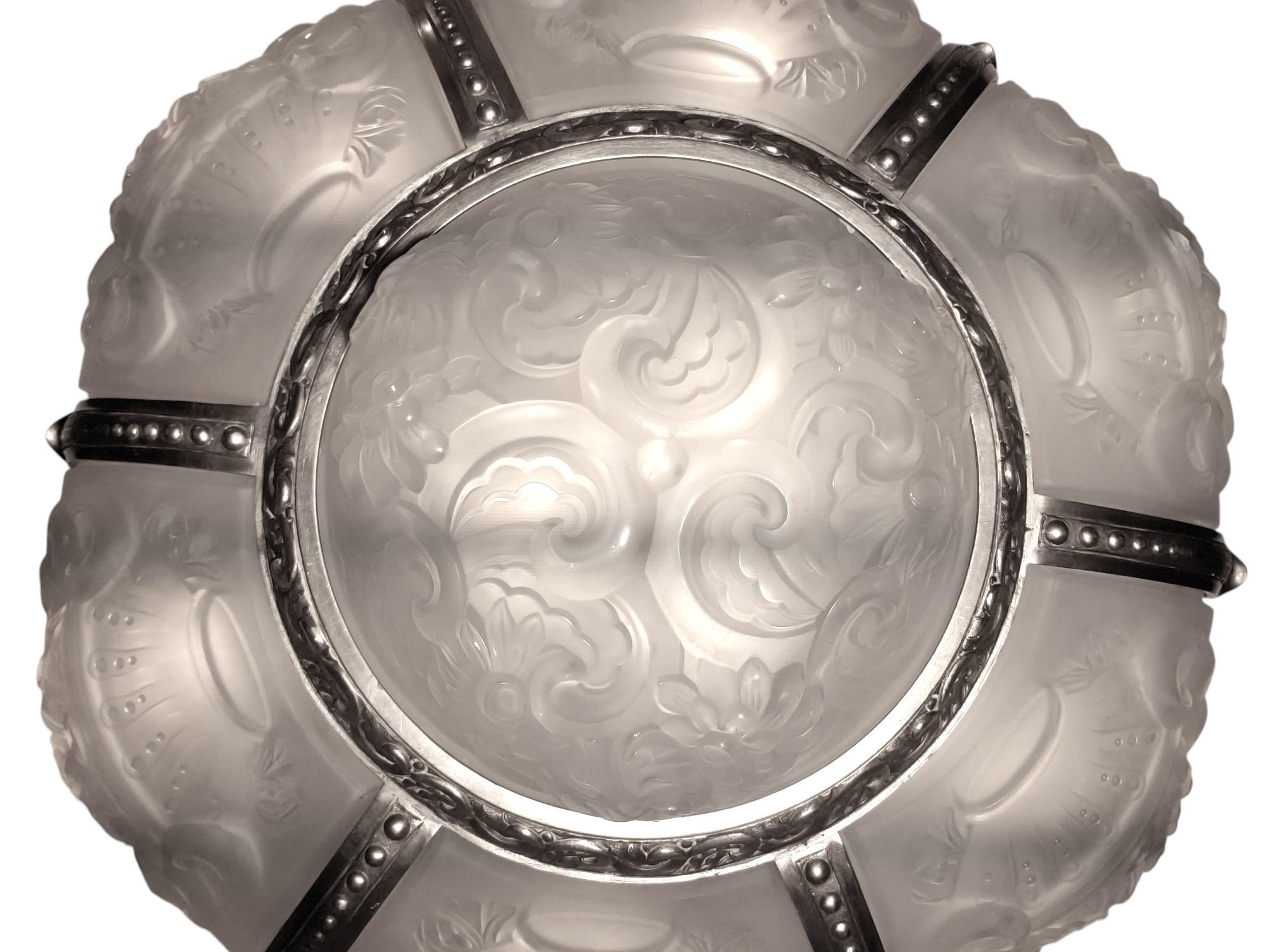 Grande lampadario Art Deco a 6 pannelli in vetro artistico a forma di fiore in nichel di VSL in vendita 10