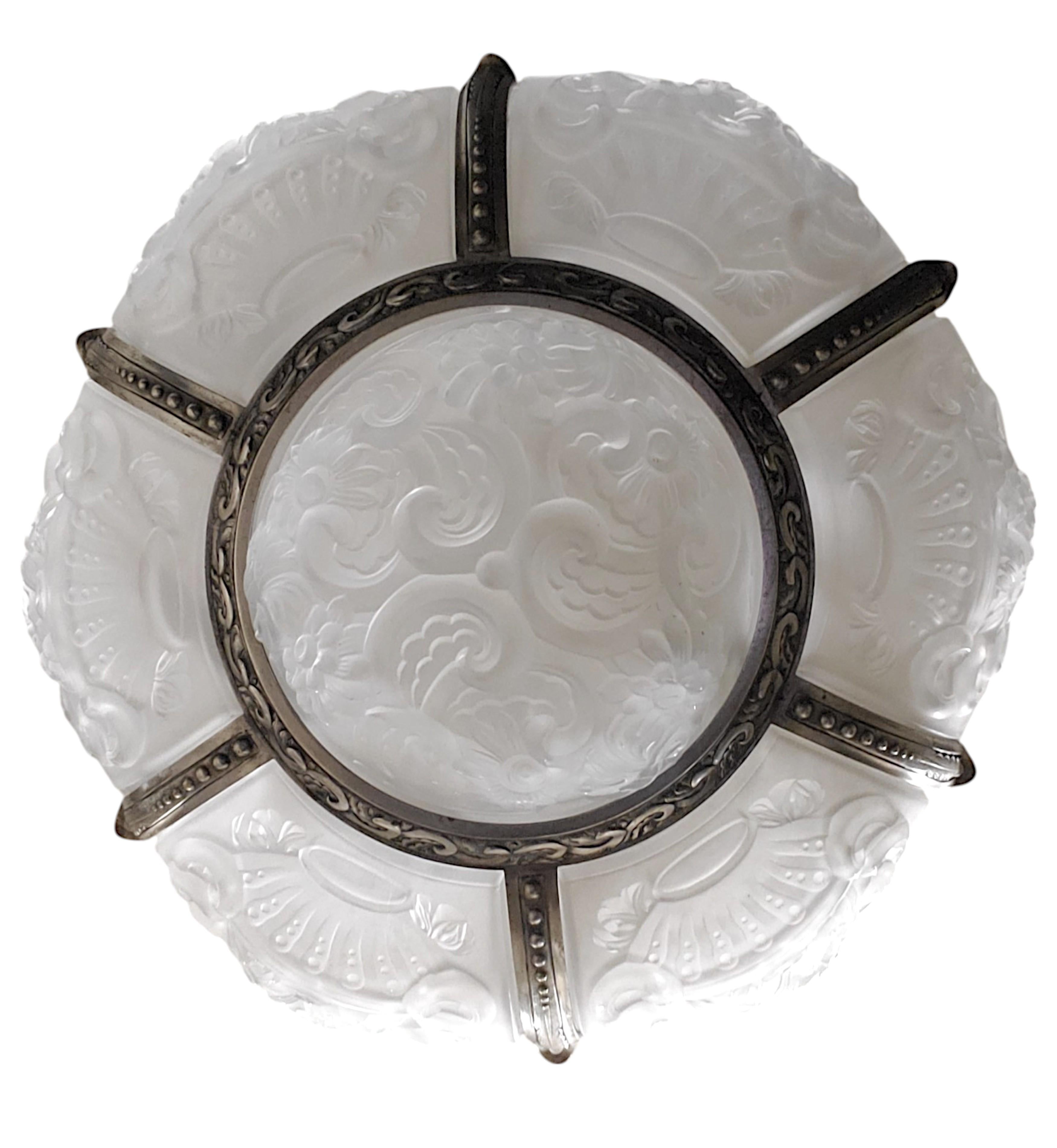Bronzo Grande lampadario Art Deco a 6 pannelli in vetro artistico a forma di fiore in nichel di VSL in vendita