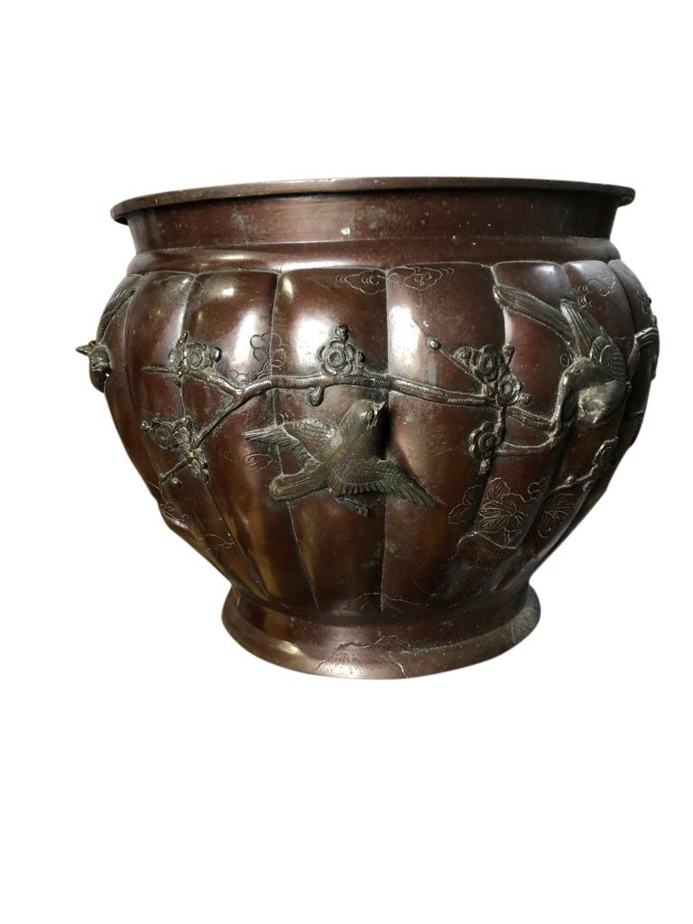Large and Decorative Copper Firewood Bucket, 19th Century In Good Condition In London, GB
