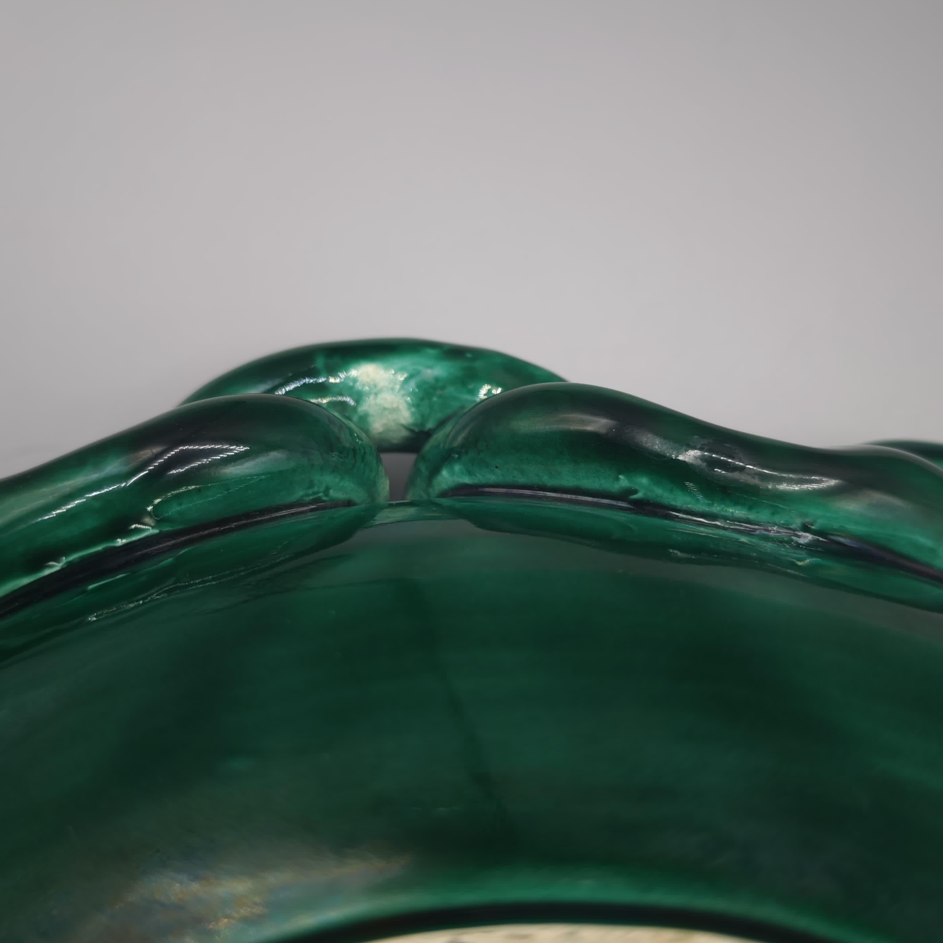 Large  and decorative fruit bowl, green glazed ceramic, Jean Daniel, Vallauris. im Zustand „Gut“ im Angebot in Paris, Ile-de-France