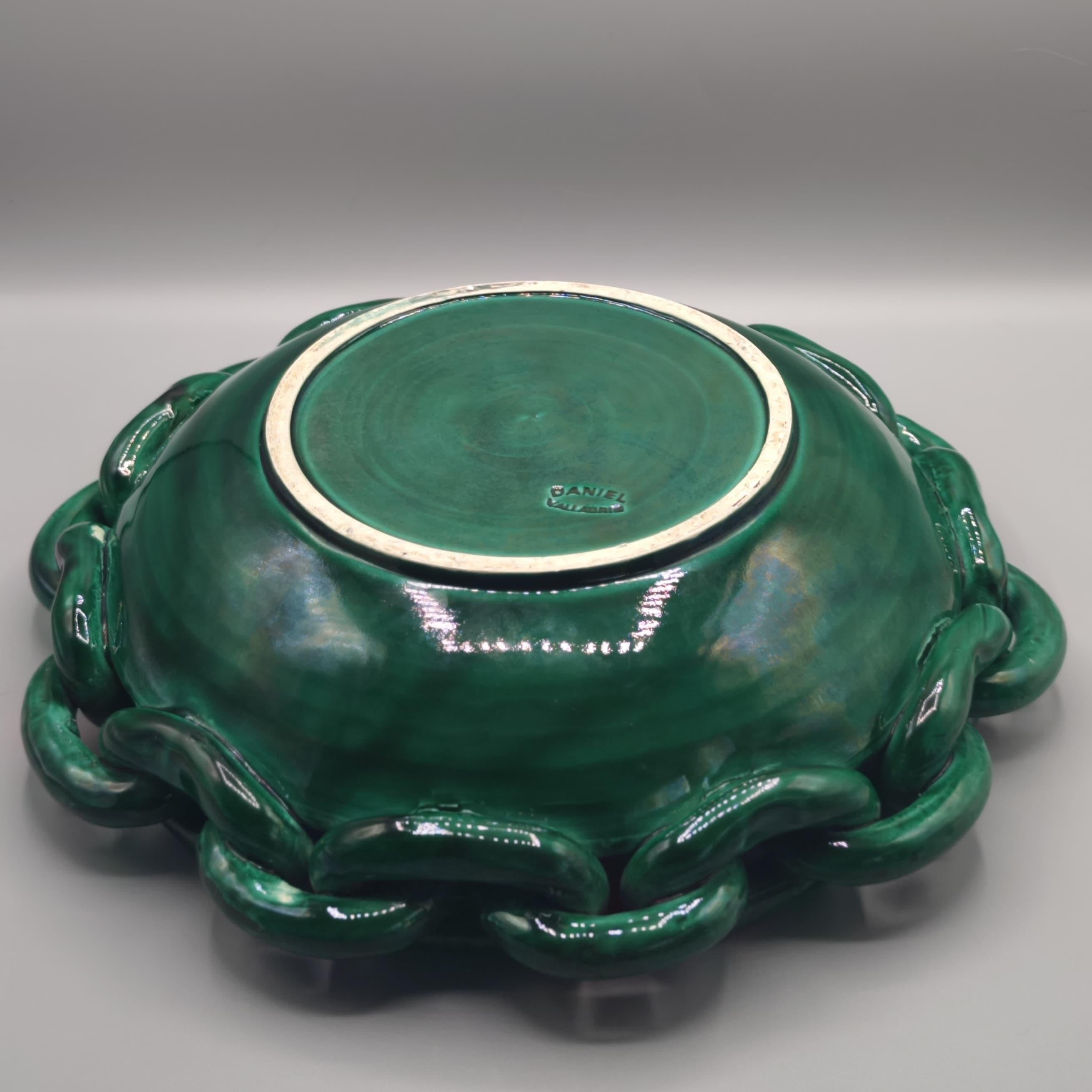 Large  and decorative fruit bowl, green glazed ceramic, Jean Daniel, Vallauris. (Mitte des 20. Jahrhunderts) im Angebot